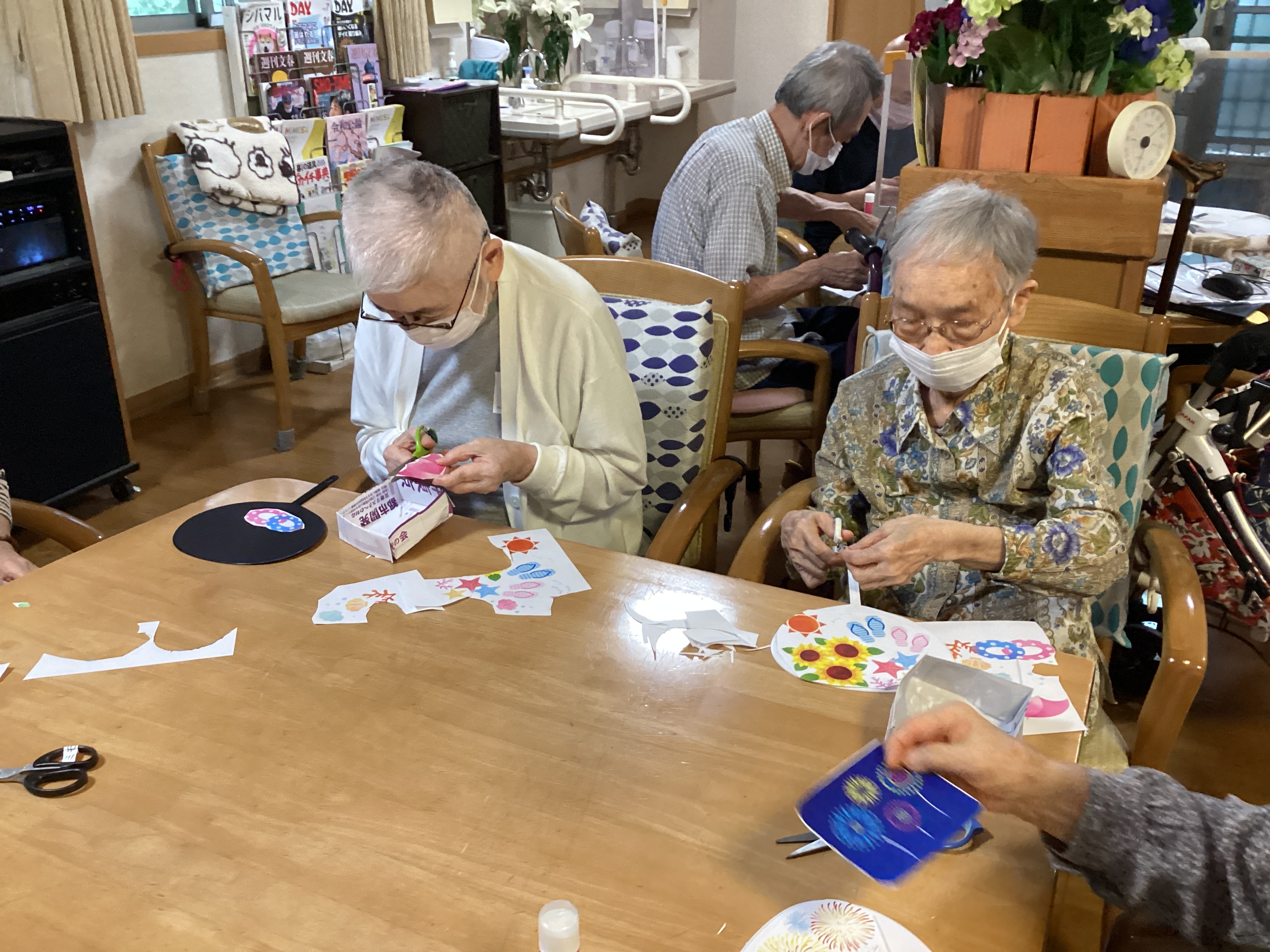 うちわ作り🪭