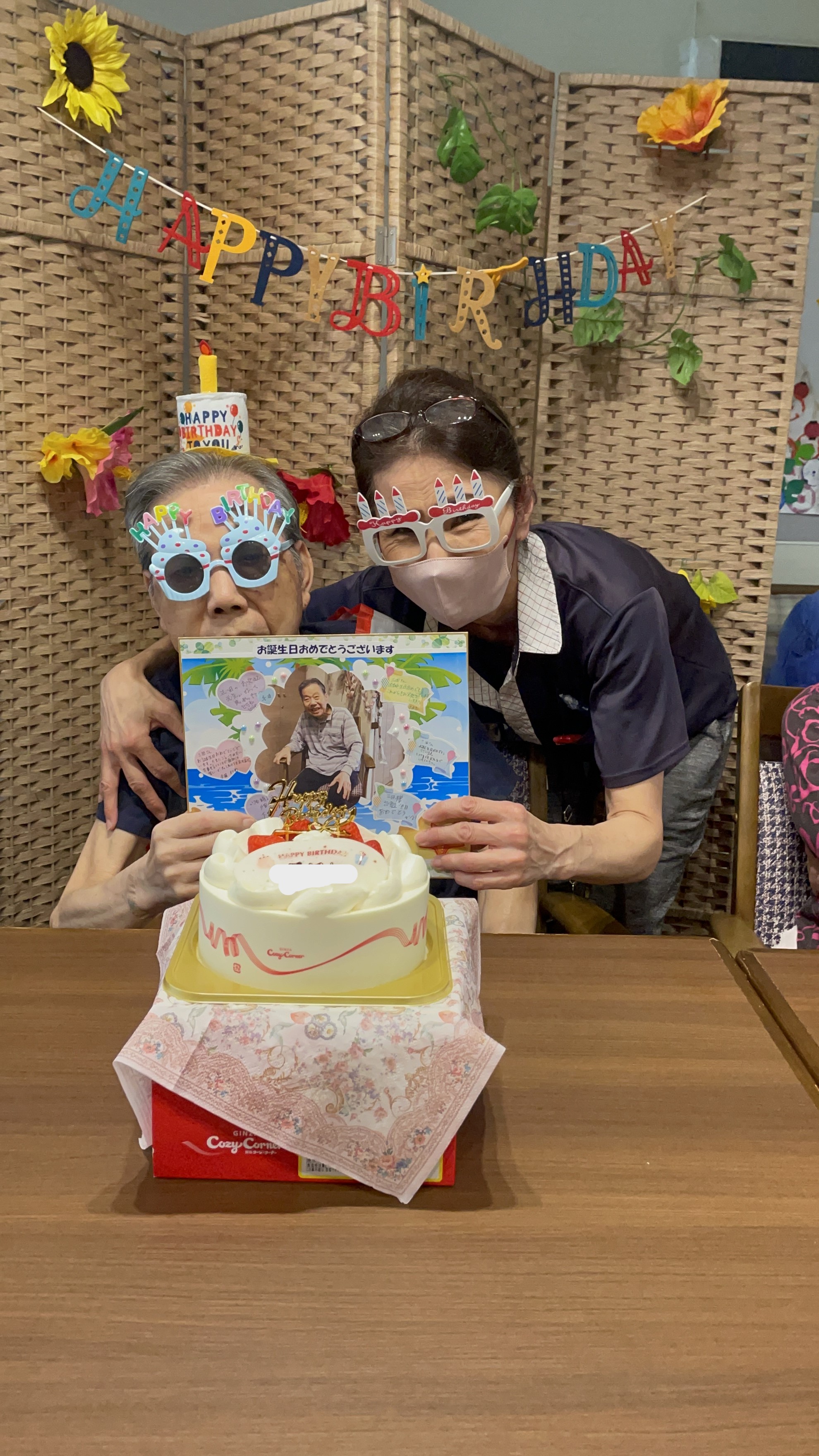 ご利用者様の誕生日会にて