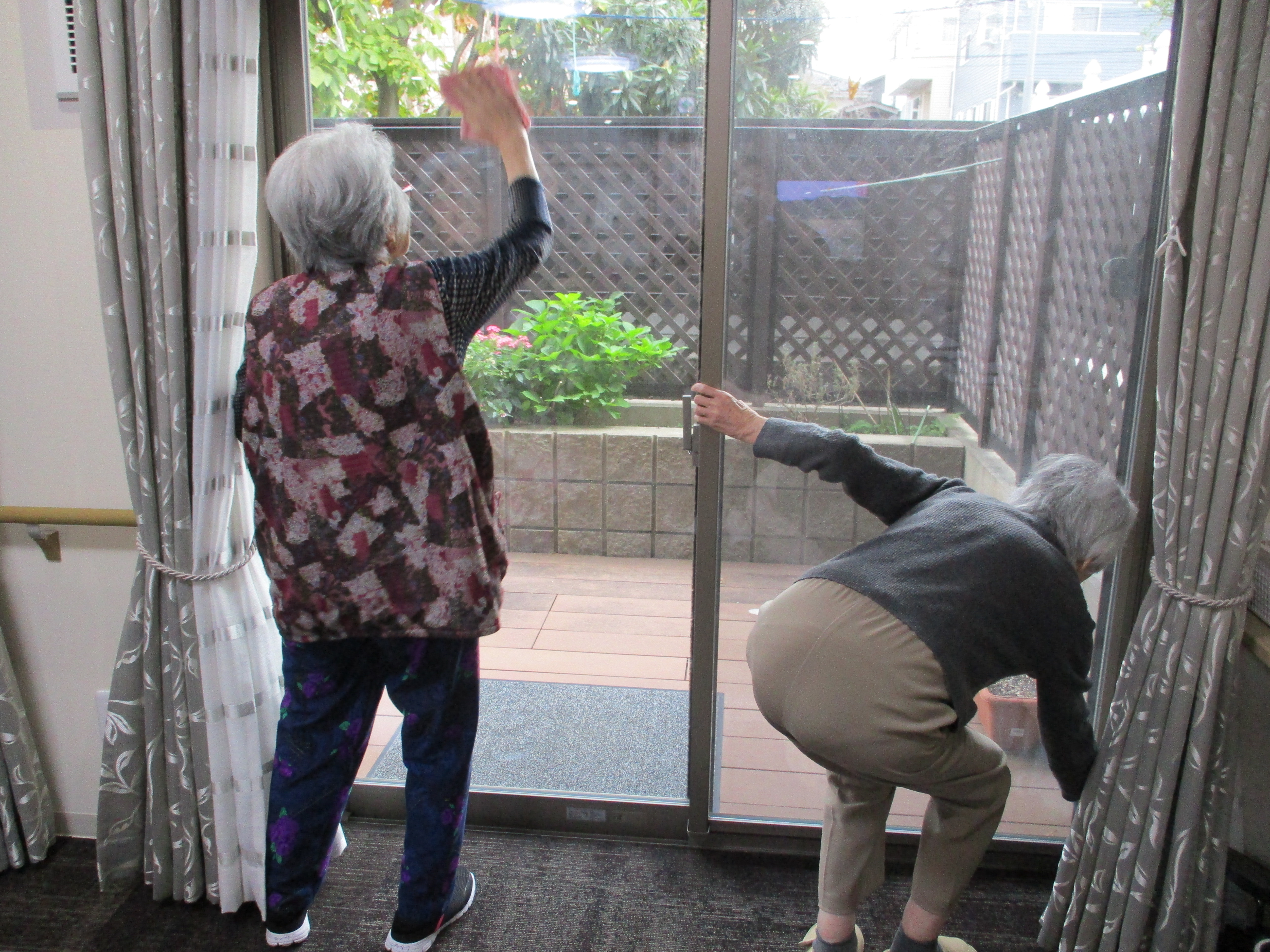 日常ひと時　皆でお掃除