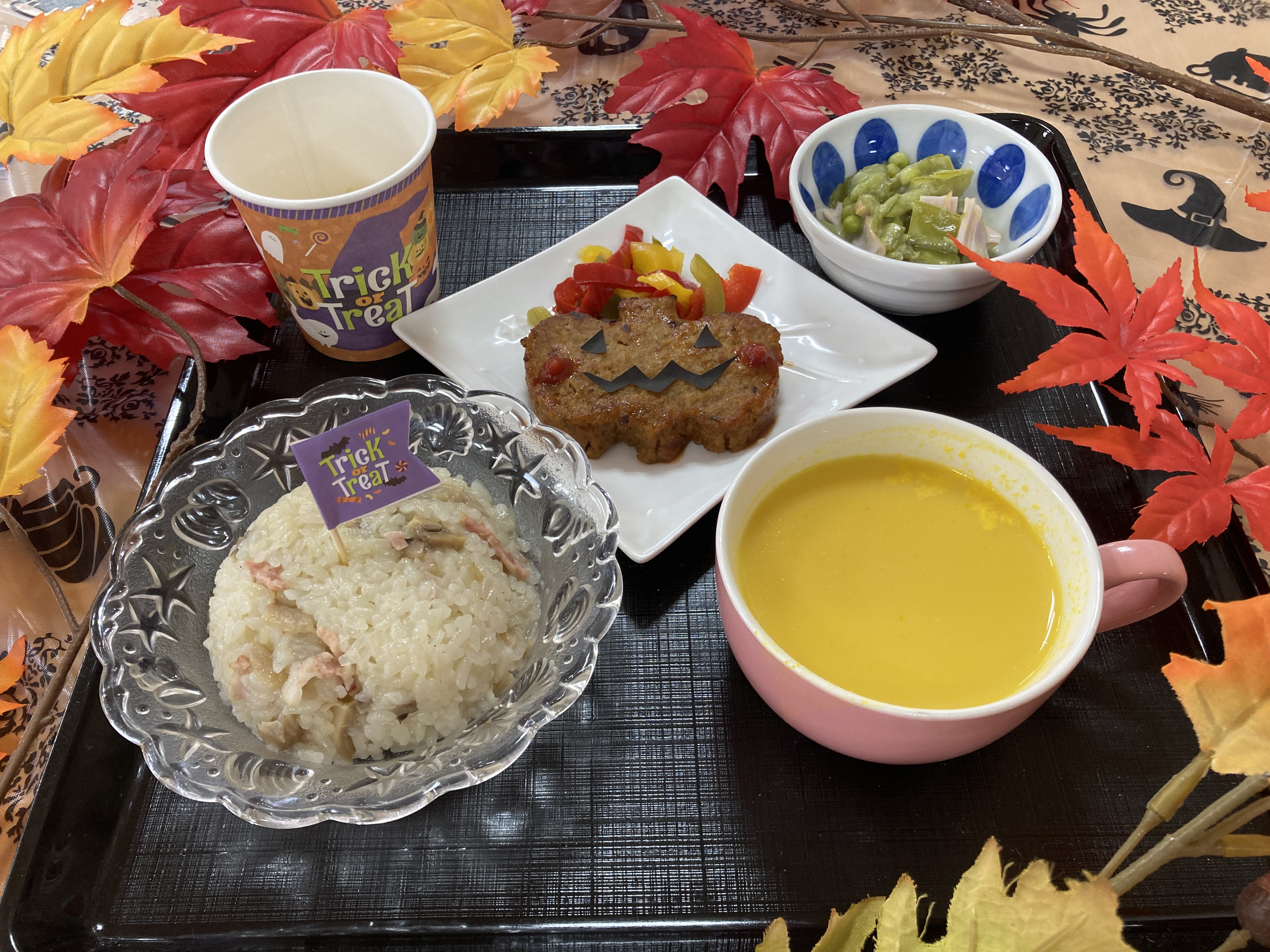 👻ハロウィンランチ👻①