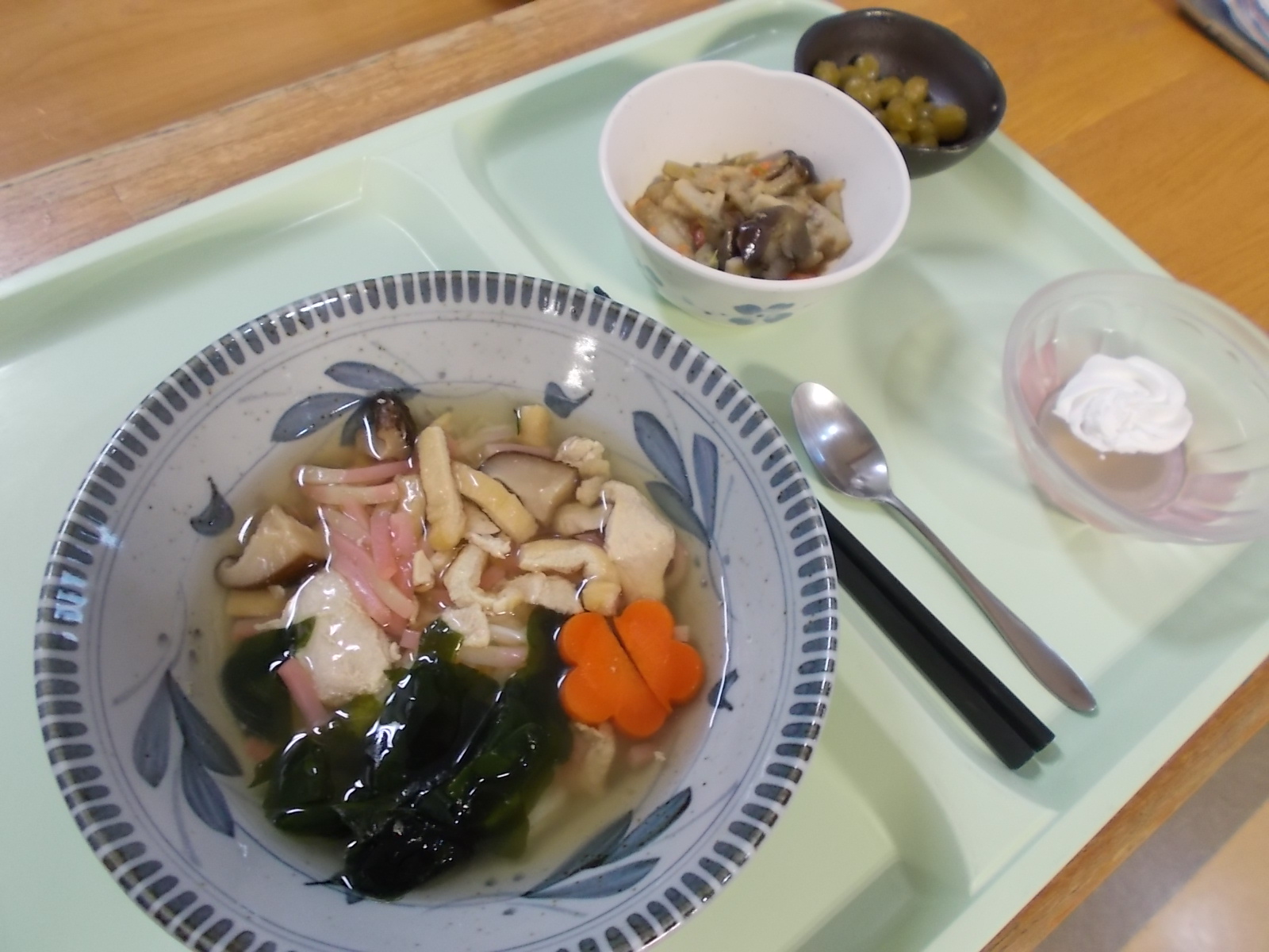 奈良の郷土料理　にゅうめん。