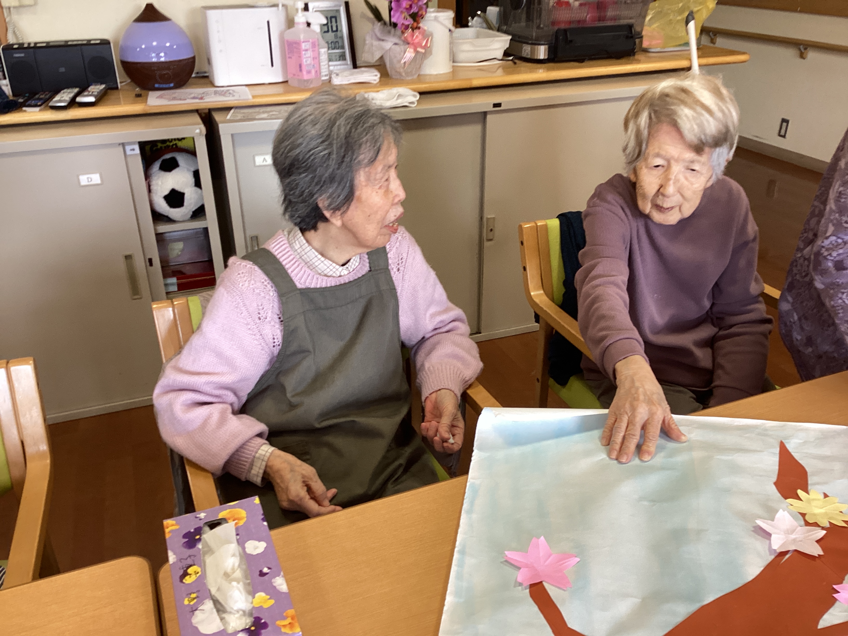 桜の貼り絵レクリエーション