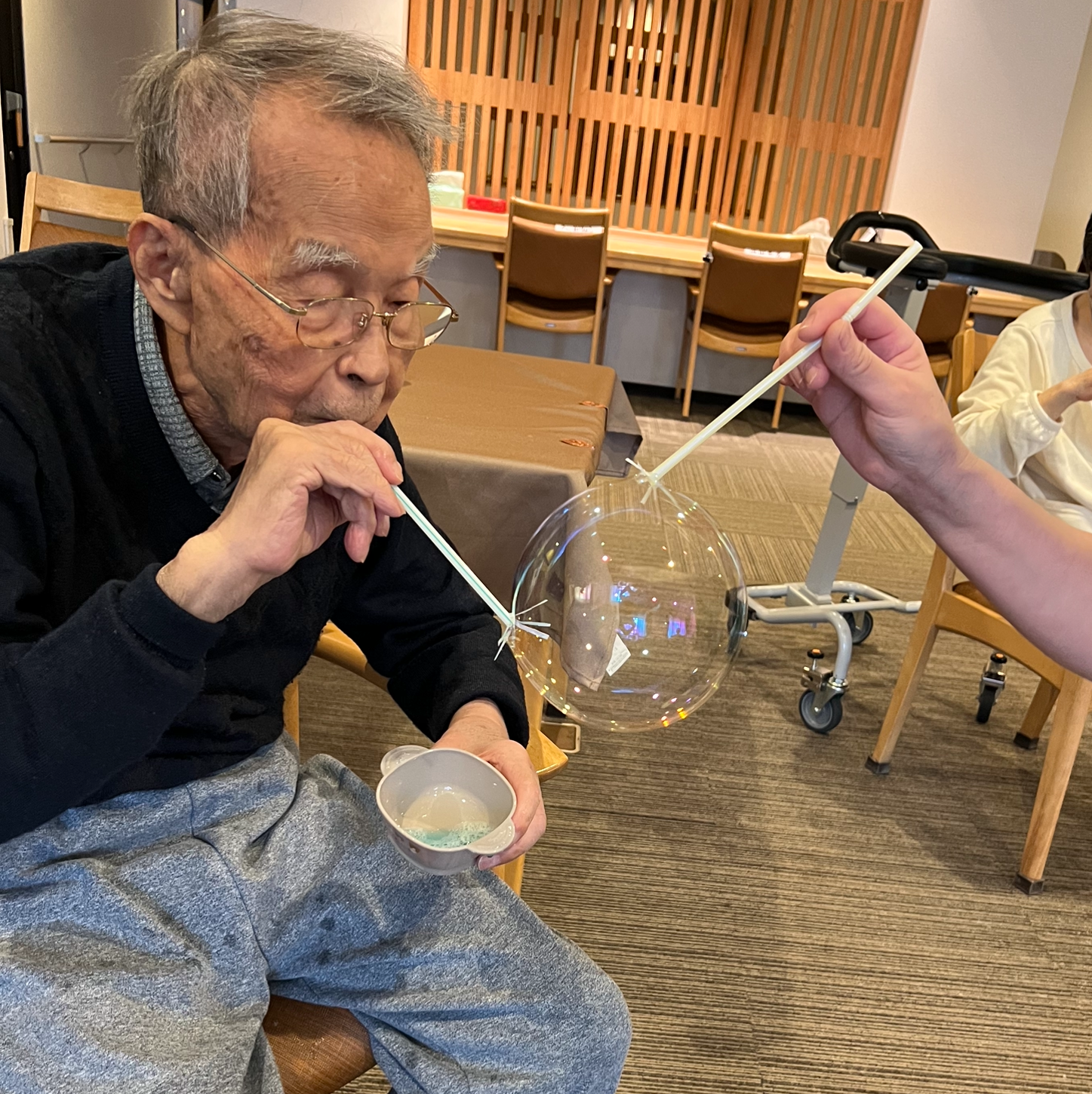 シャボン玉飛んだ.。o○