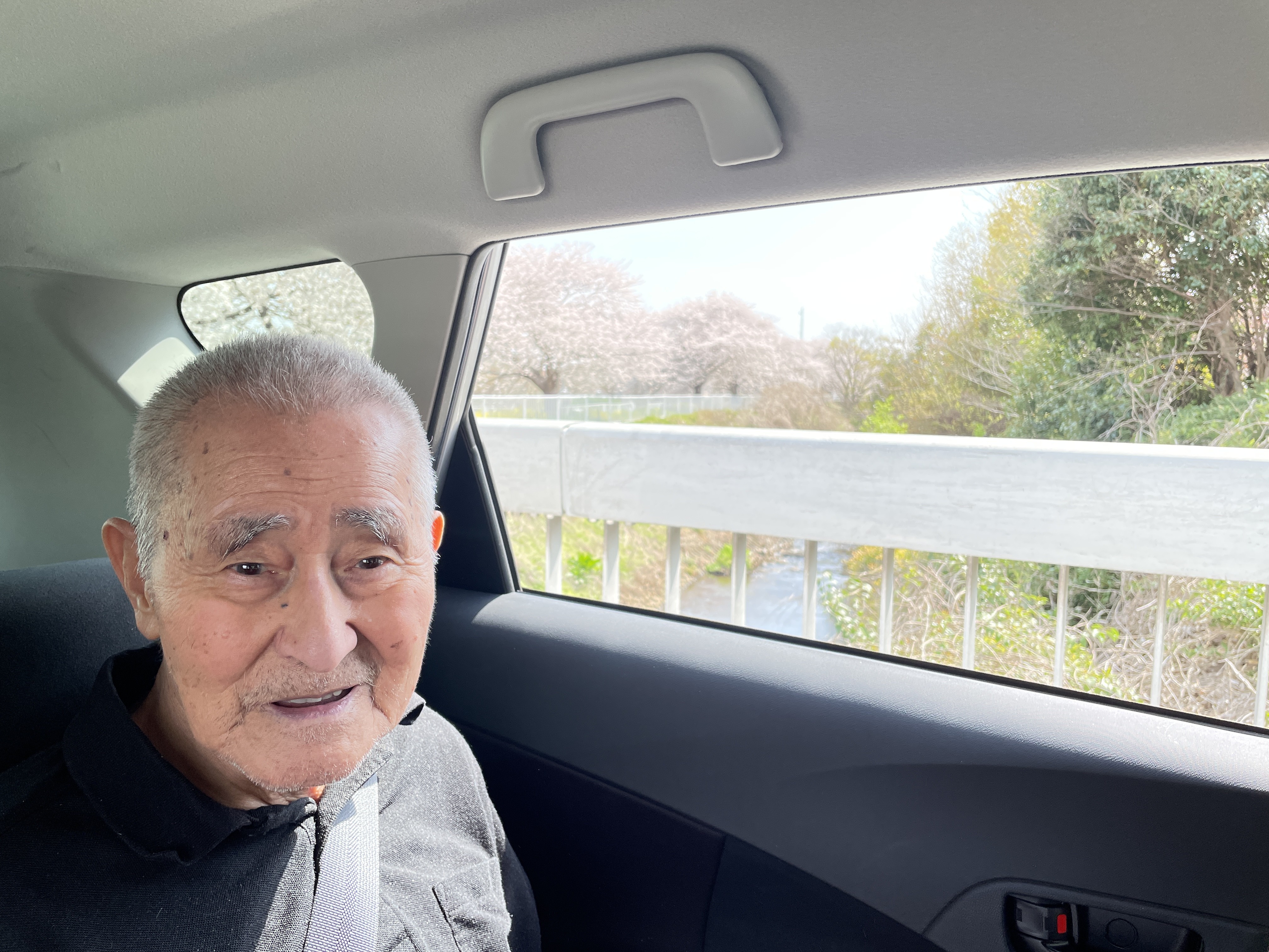 お花見に行きました。