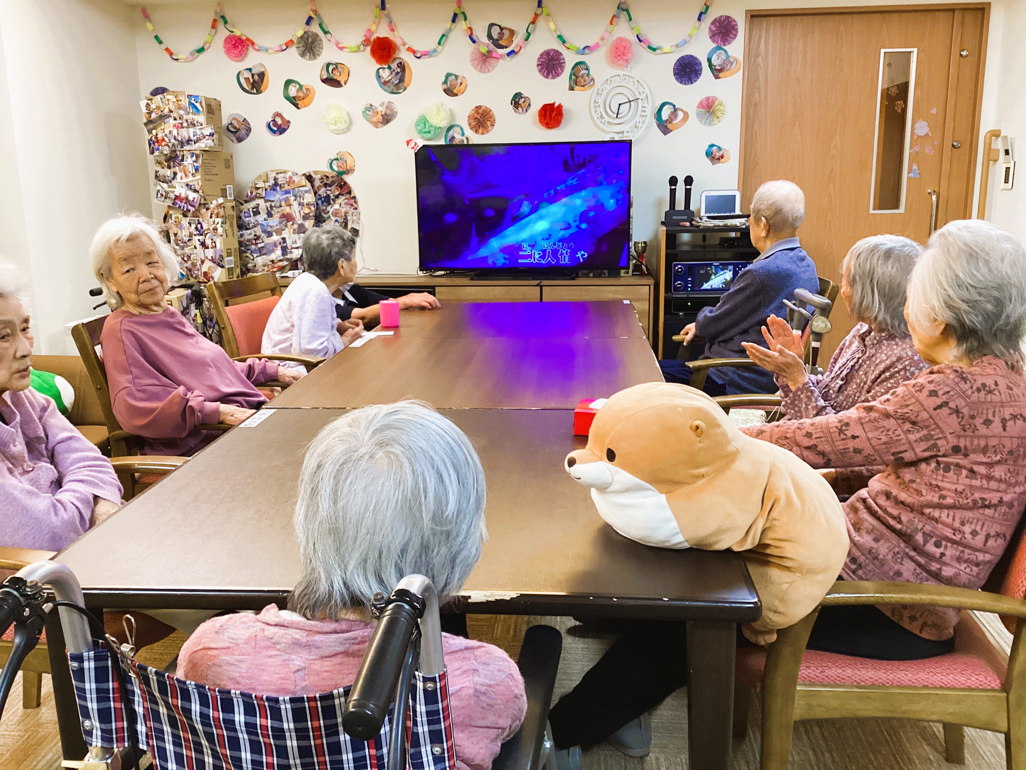 夜更かししたってイイじゃなあ～い？