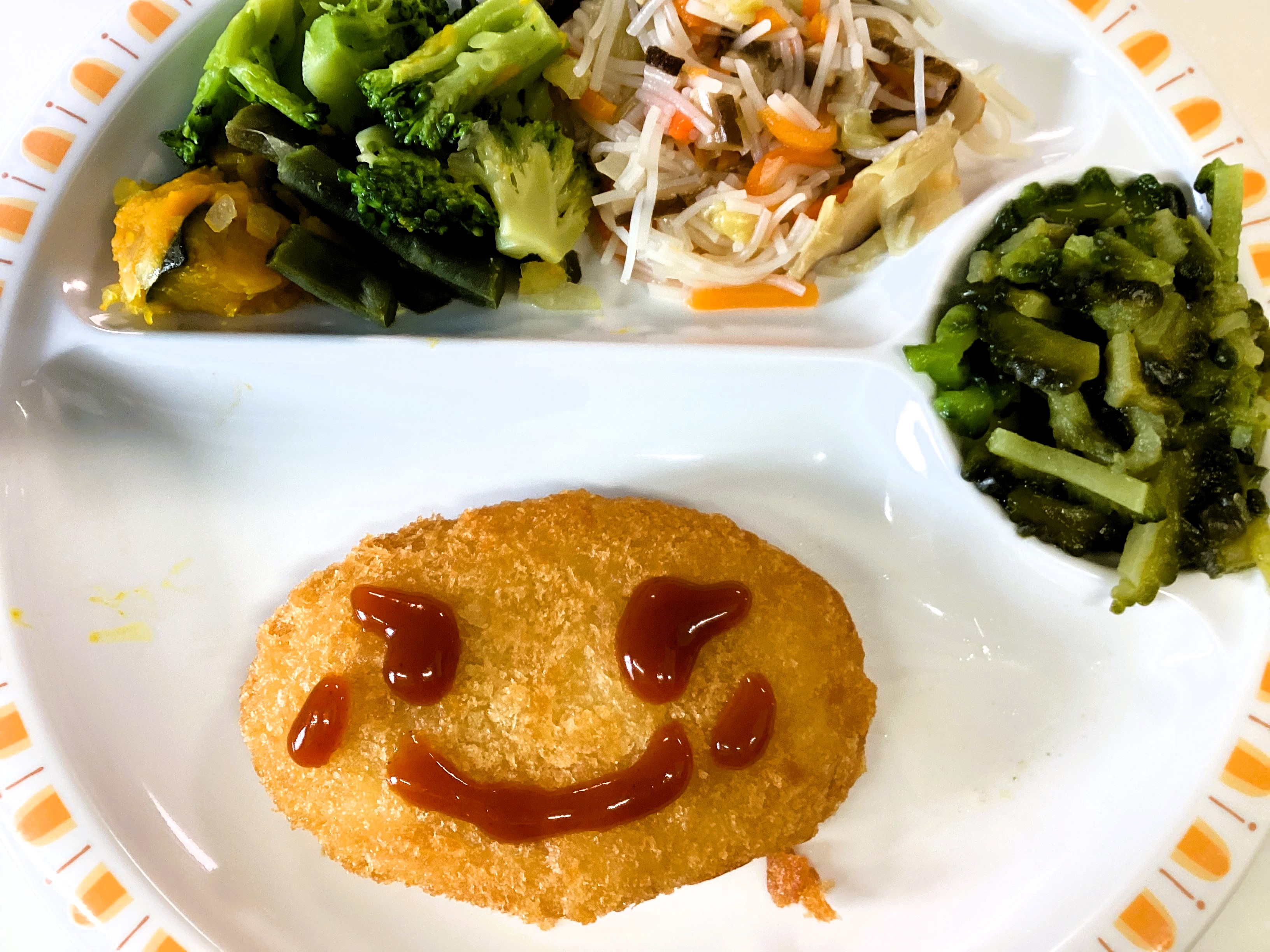 ♫楽しくにっこりチキンカツ♫