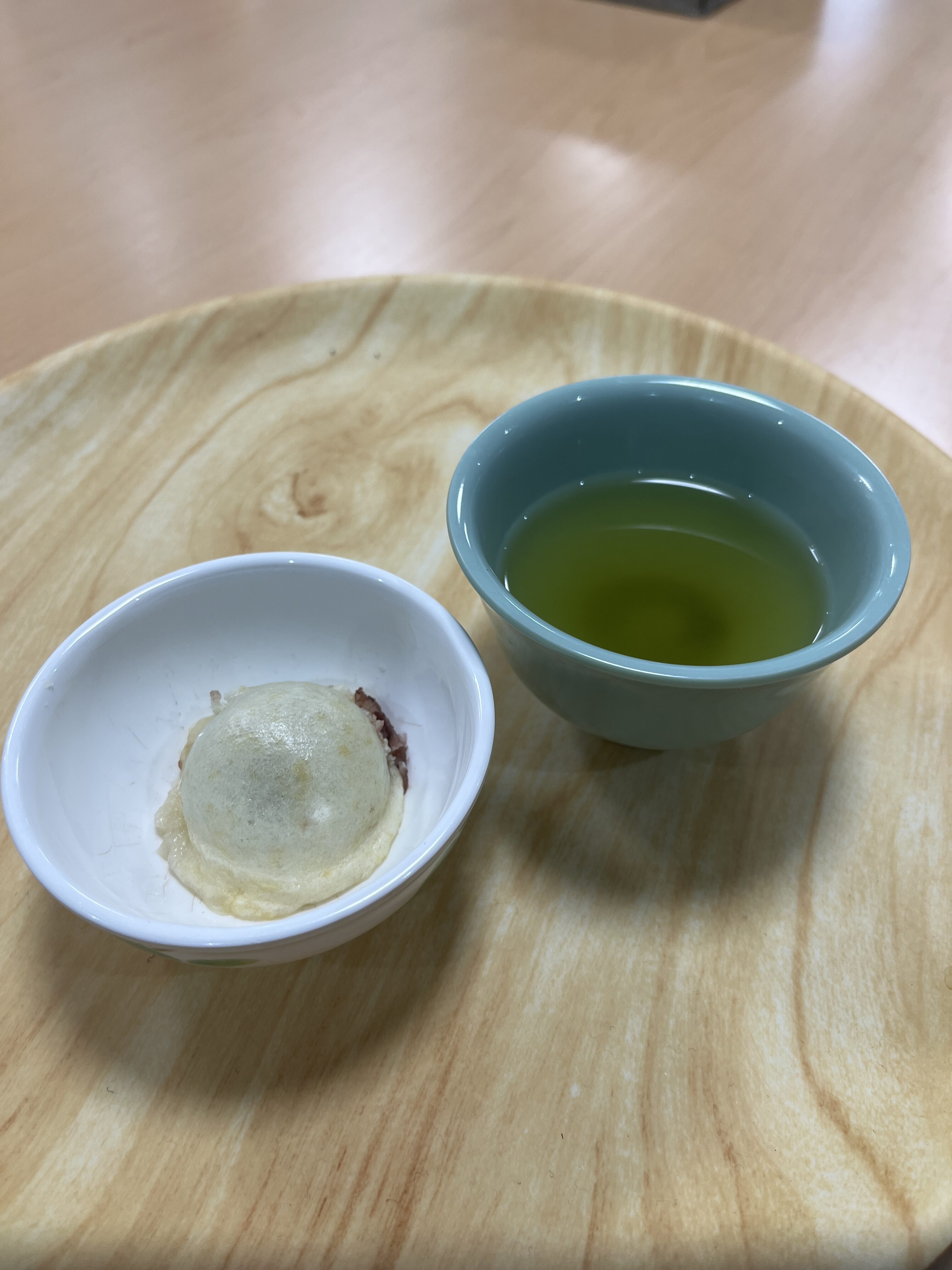 手作りまんじゅうと渋茶！こりゃ合う～♡