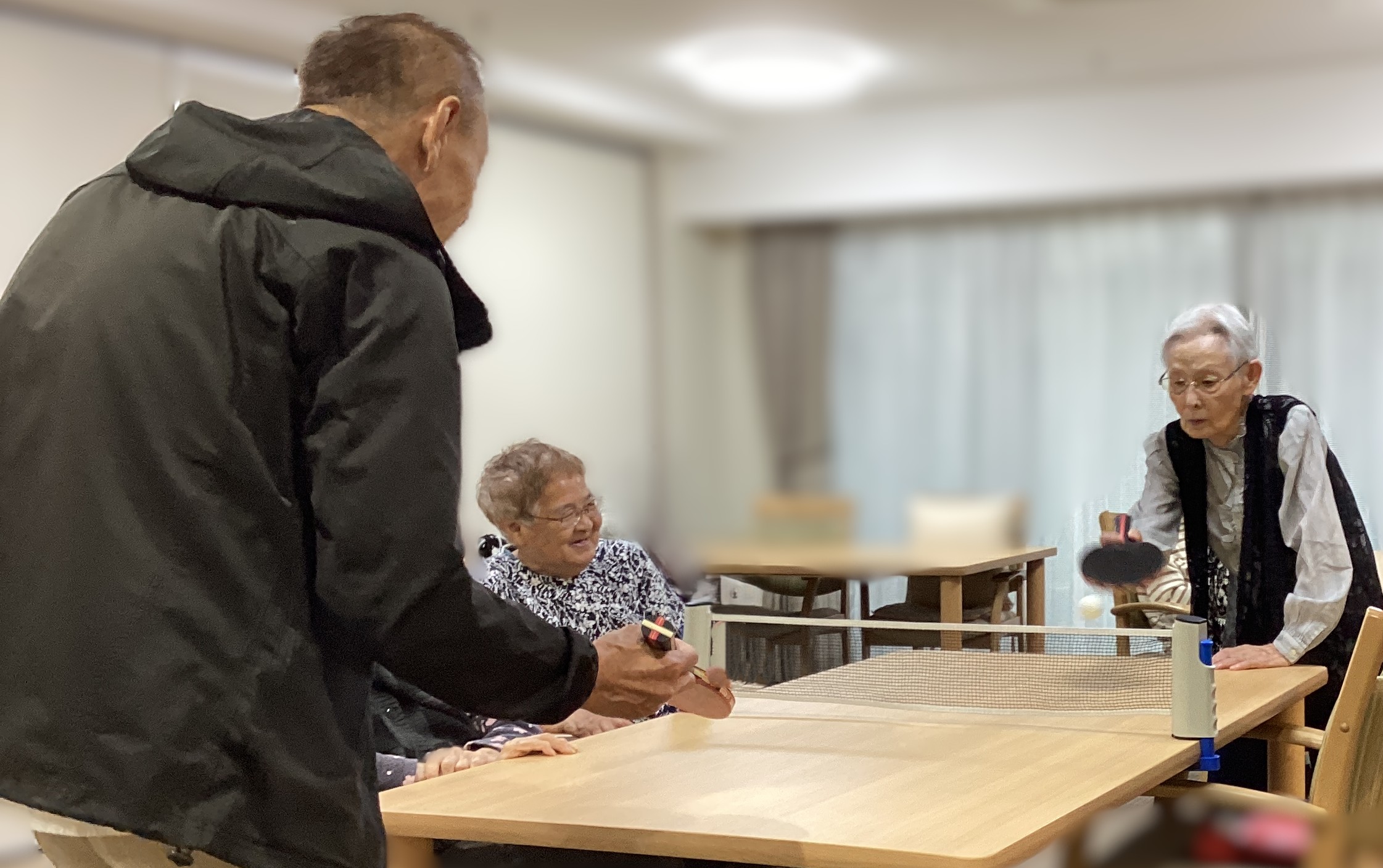 🏓レクに🌞ぽかぽか陽気🌞テラスで日向ぼっこ🌼