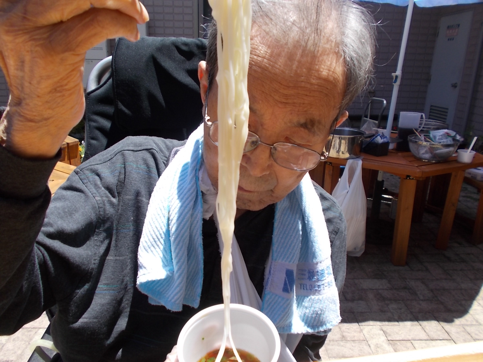 好天、微風、流しソーメン