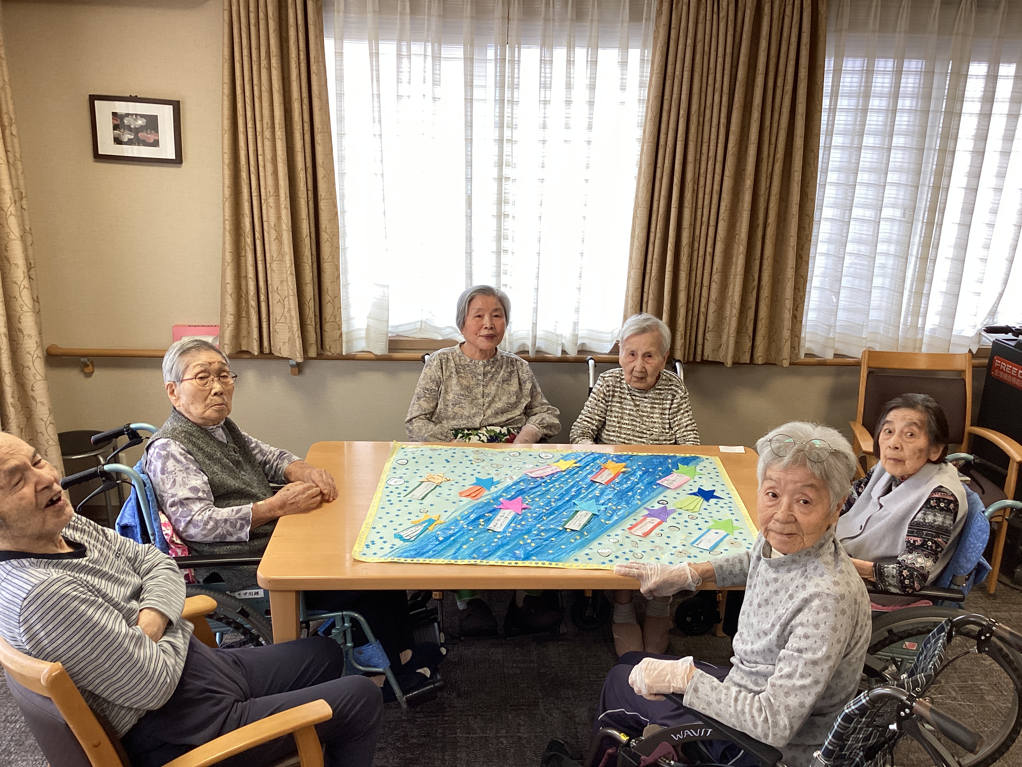 七夕に向けて天の川を製作中🎋