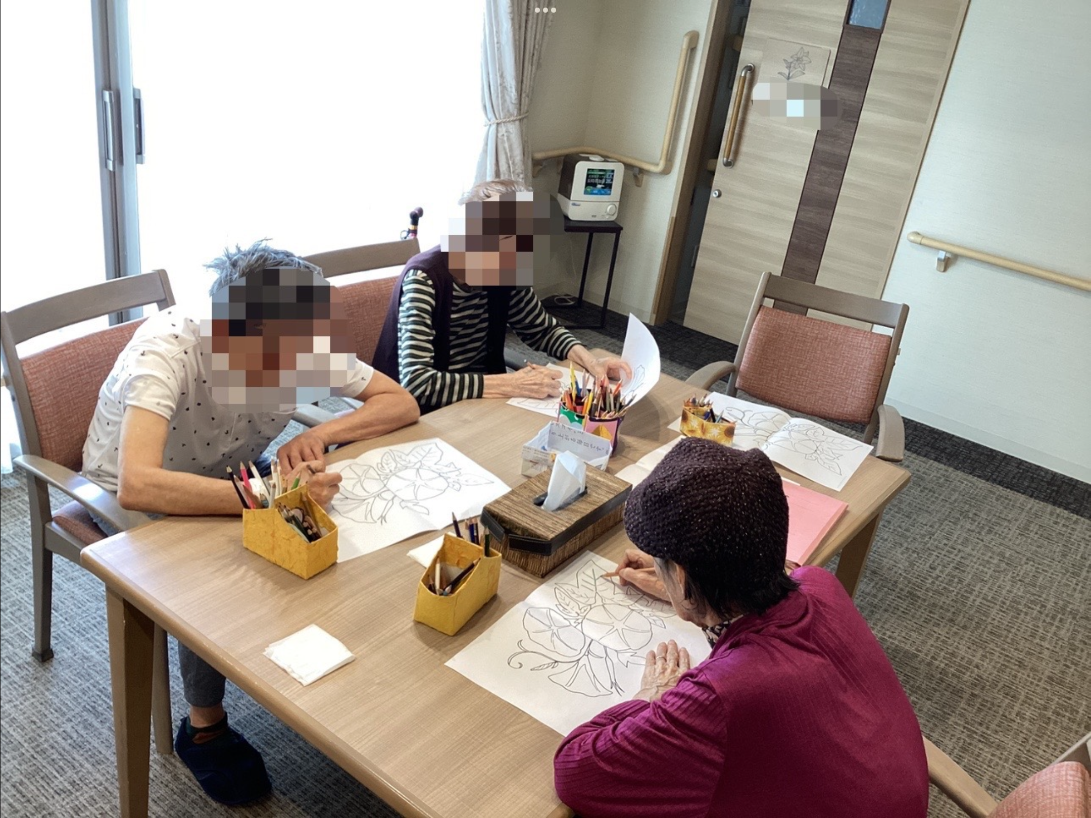 未完成な塗り絵の続きをしました(^^♪