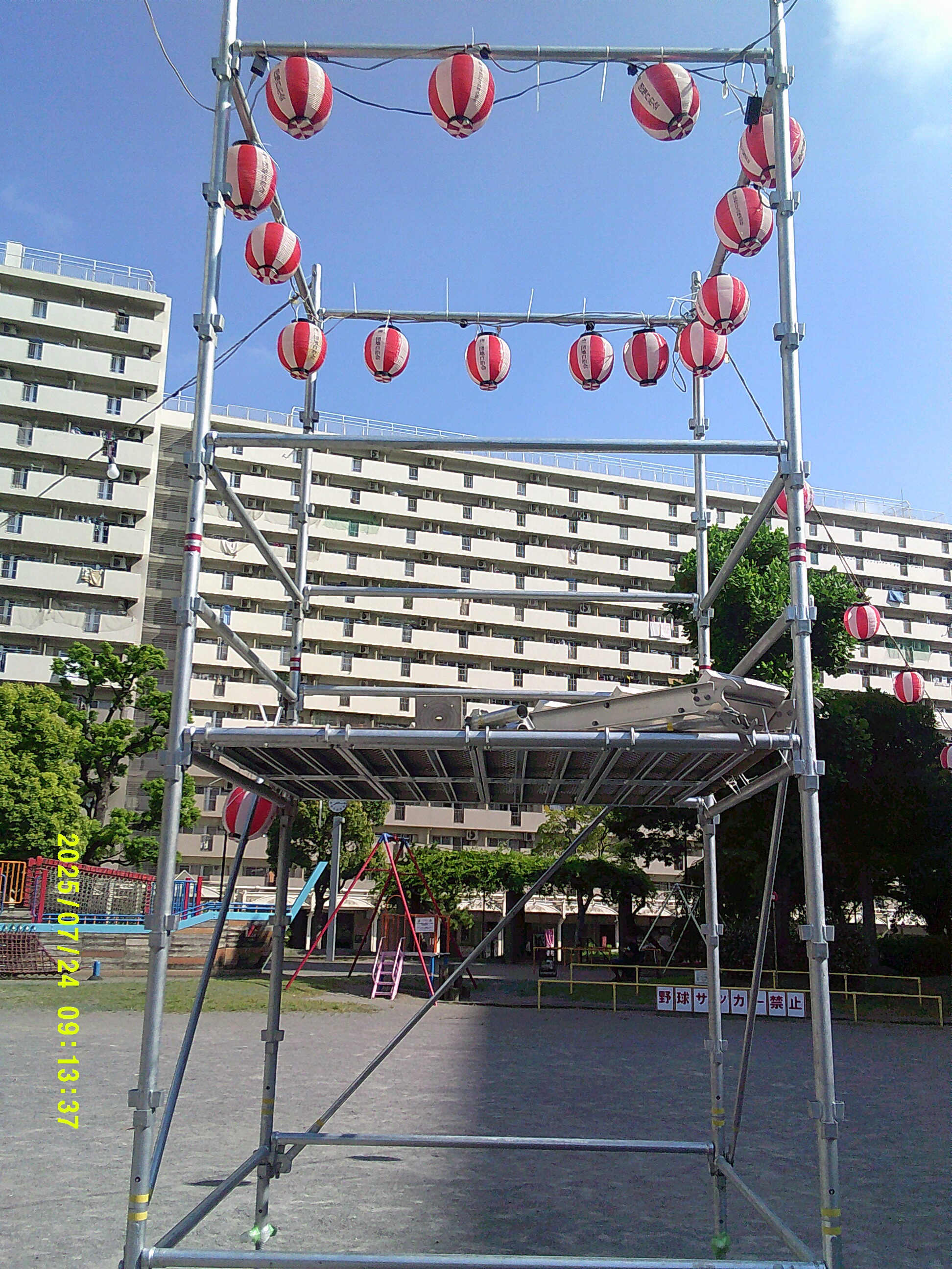 盆踊のやぐら(^^♪