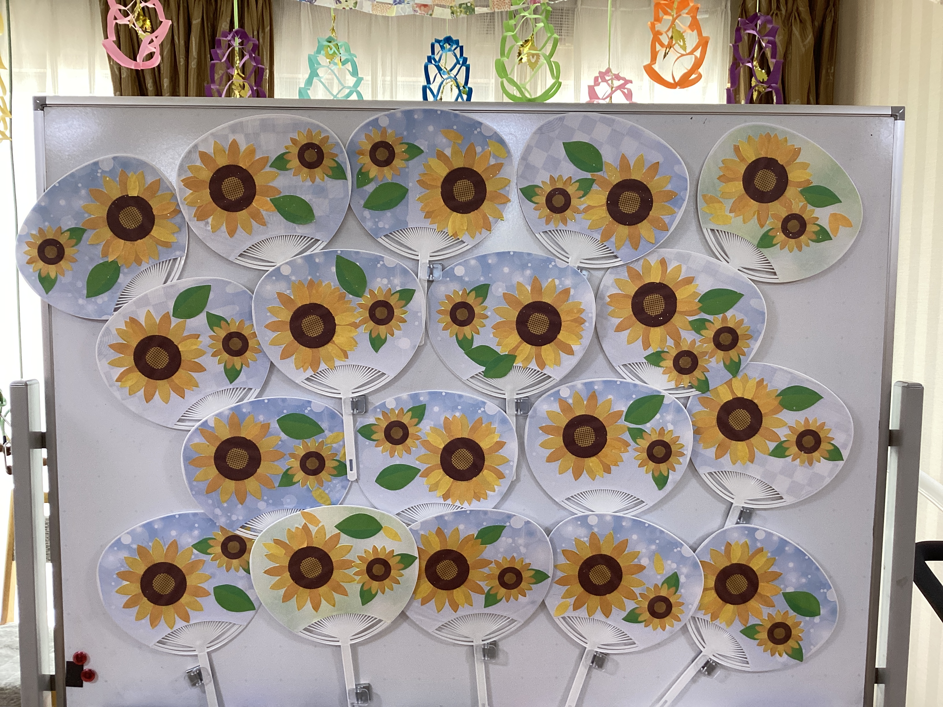 7月「創作教室」～ひまわりのうちわ～🌻