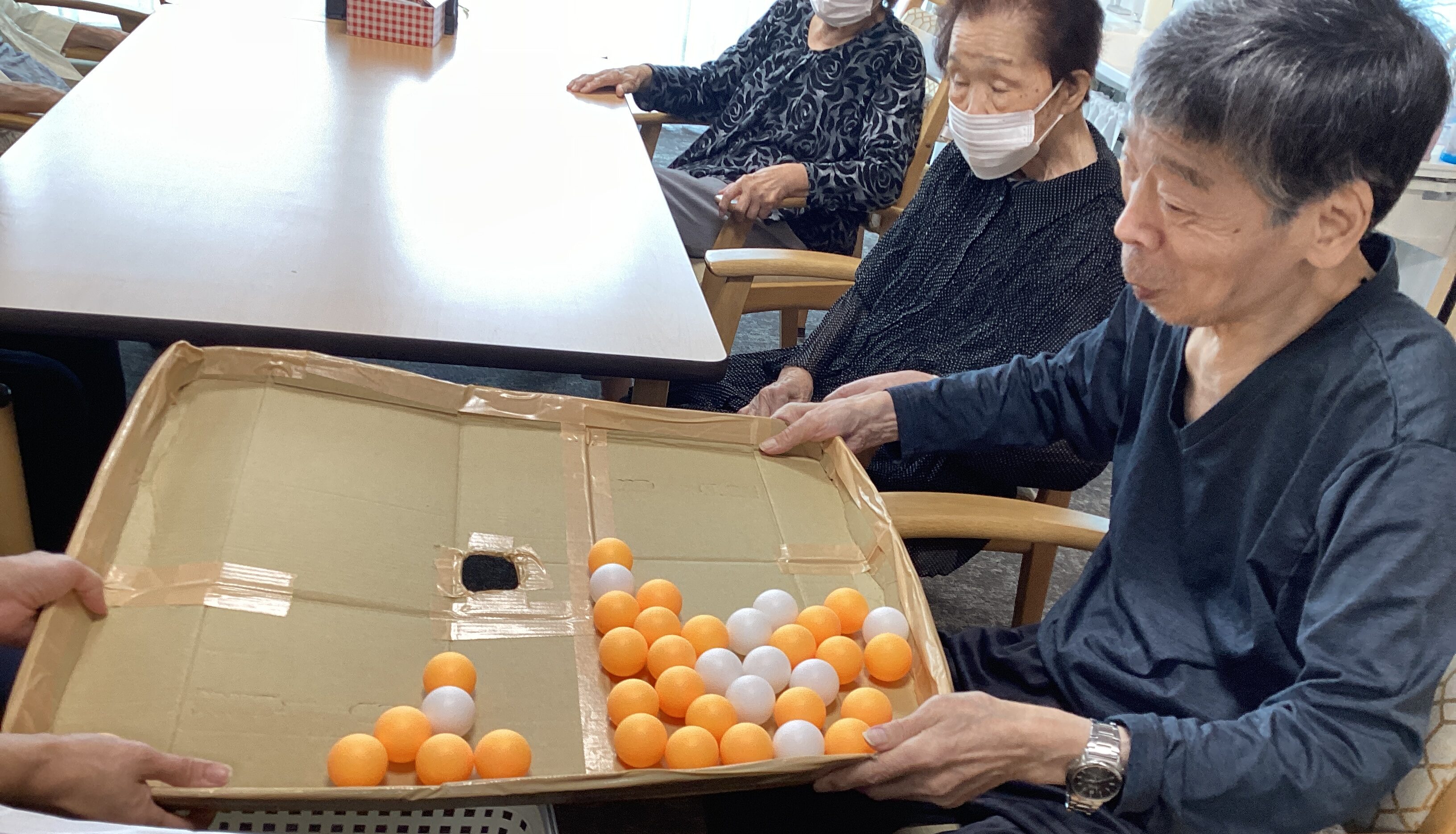 ふるふるボールゲーム