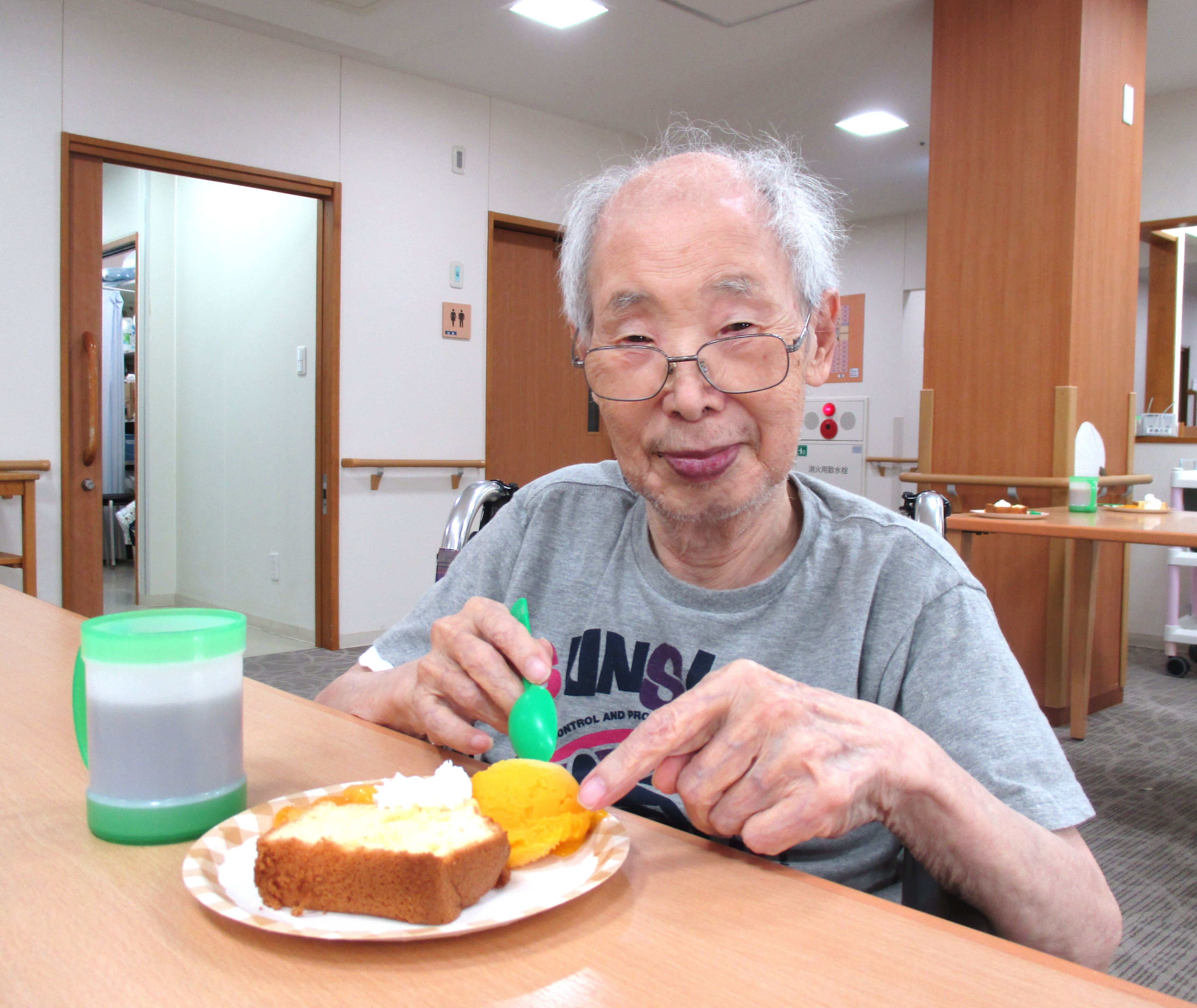 マンゴーシフォンケーキ作り🥭