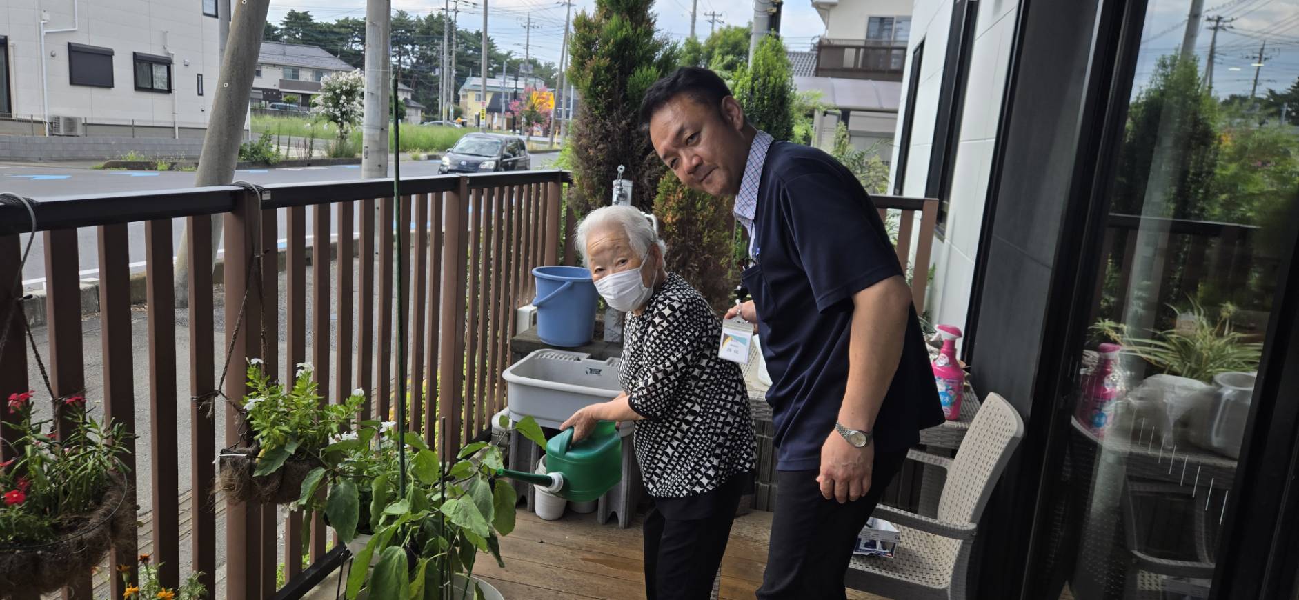 あおき苑園芸部：活動中～(*^^*)