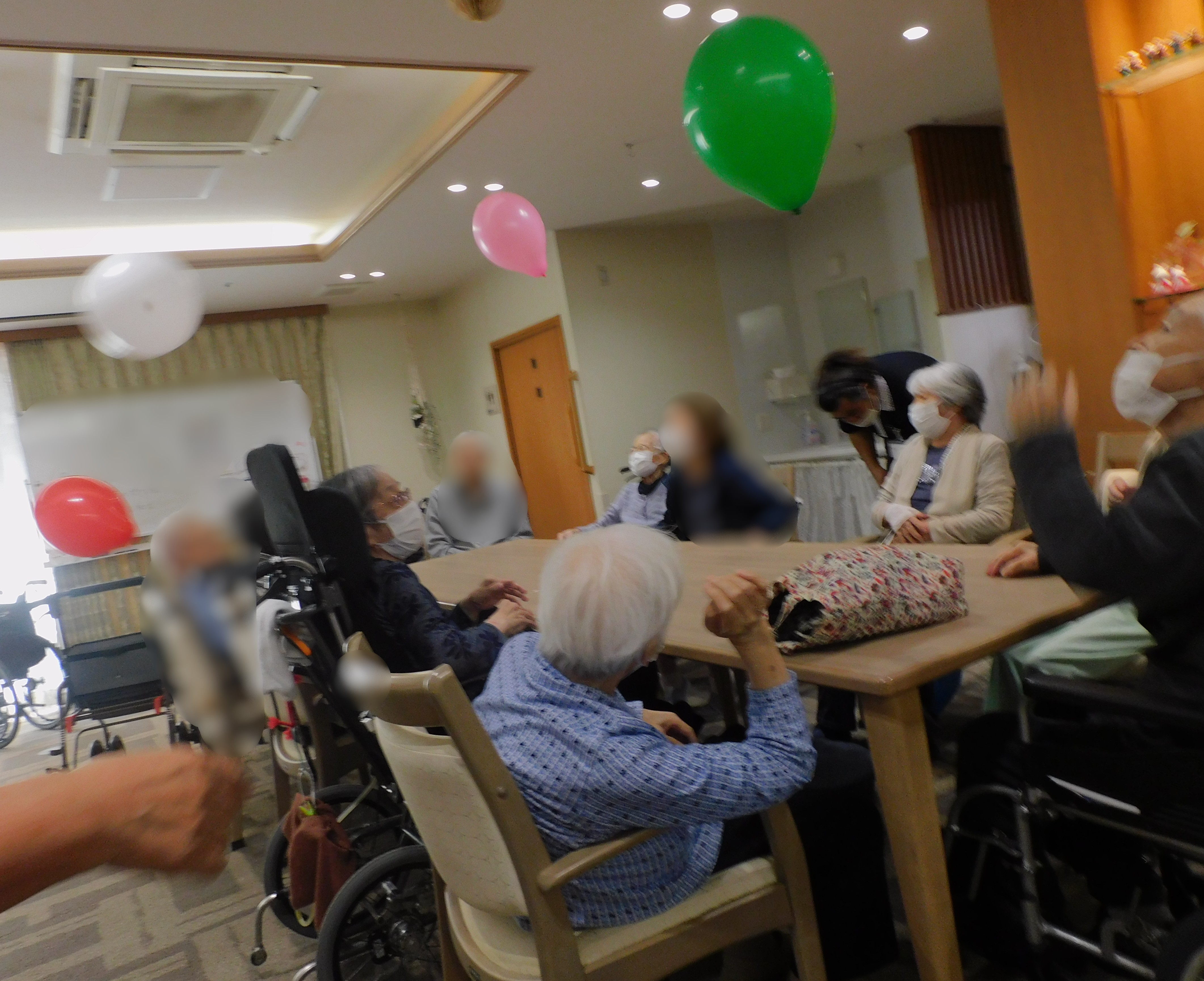 風船バレーを実施しました🎈