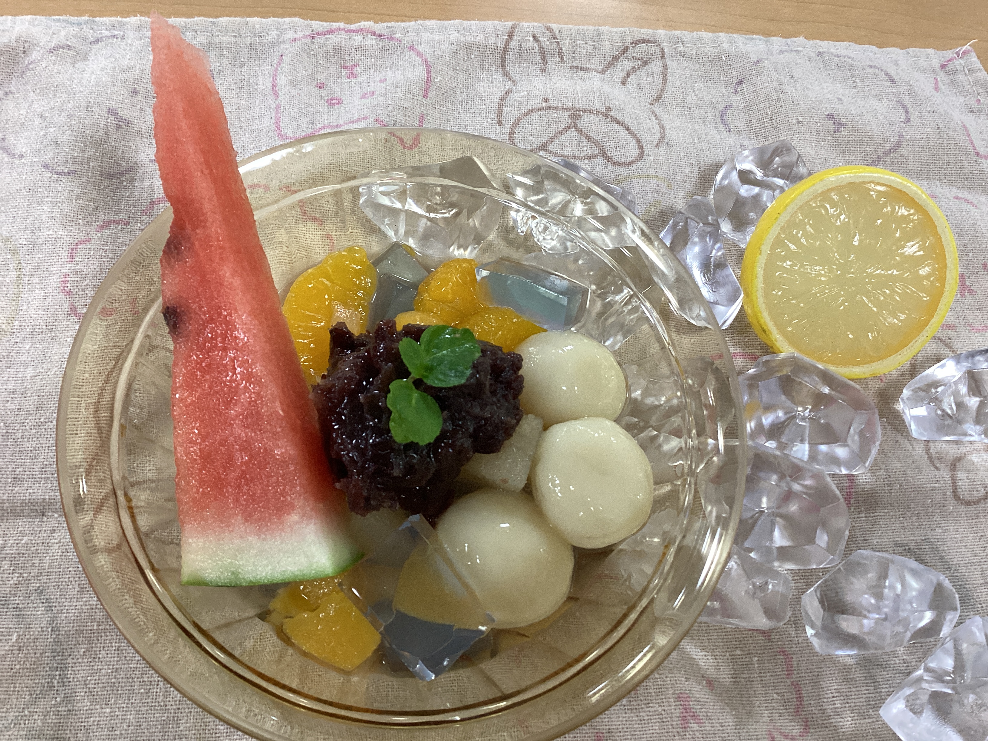 すずやか🎐あんみつ🍉スイカ入り🍉