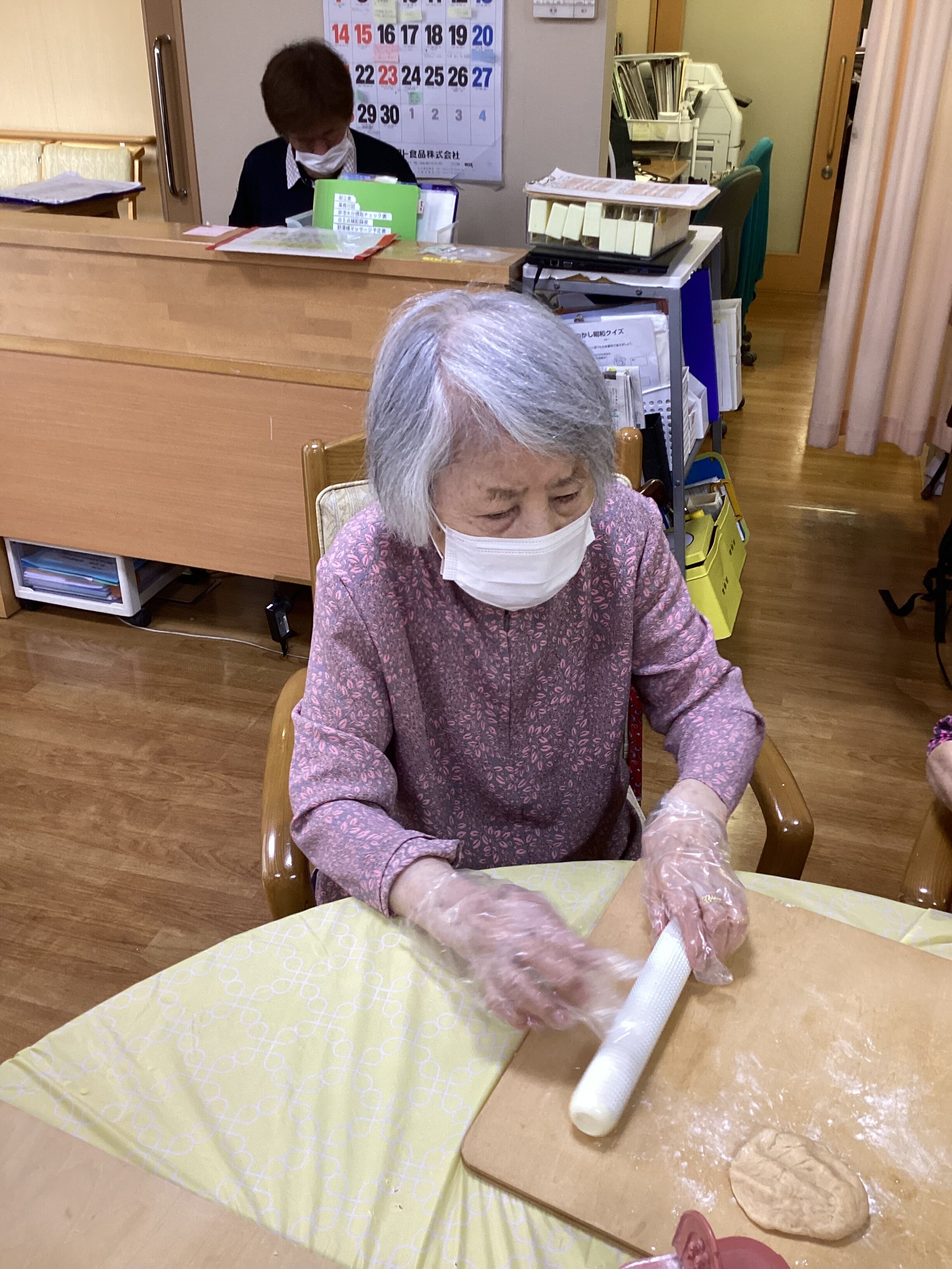 敬老の日のパン作り