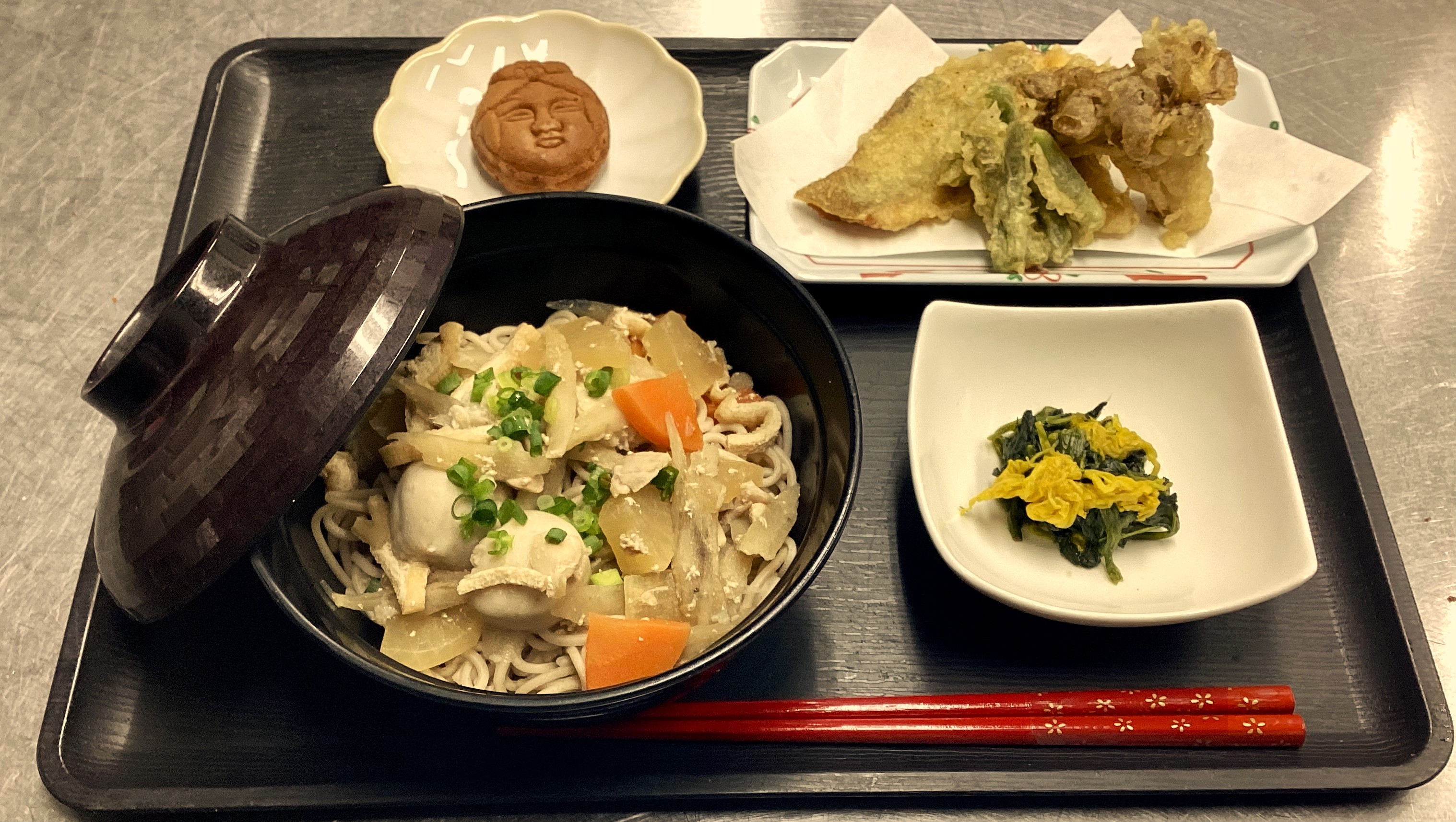 秋の郷土料理を提供しました