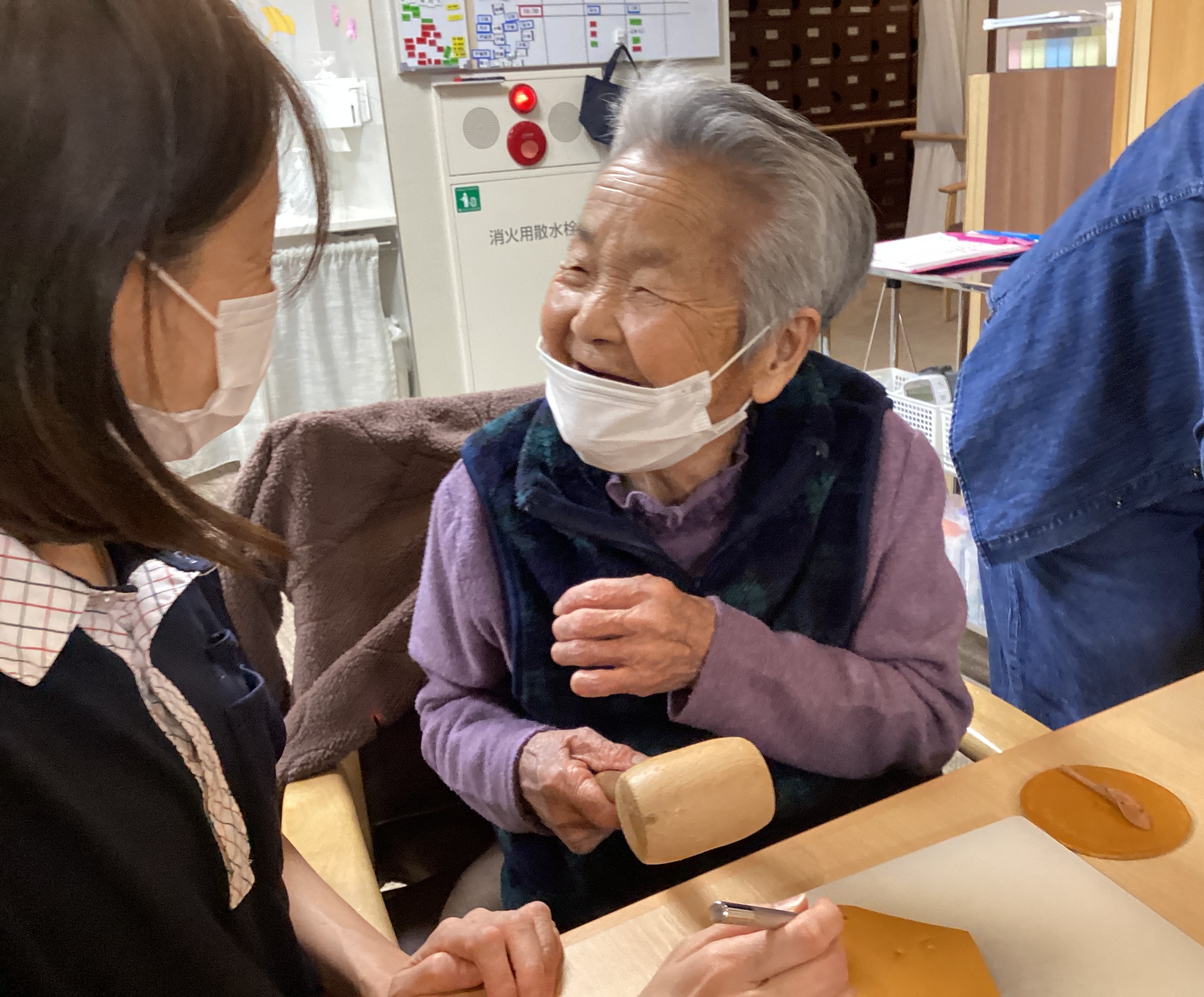 革細工で小物入れ？コインケース？何を作ろうかな？