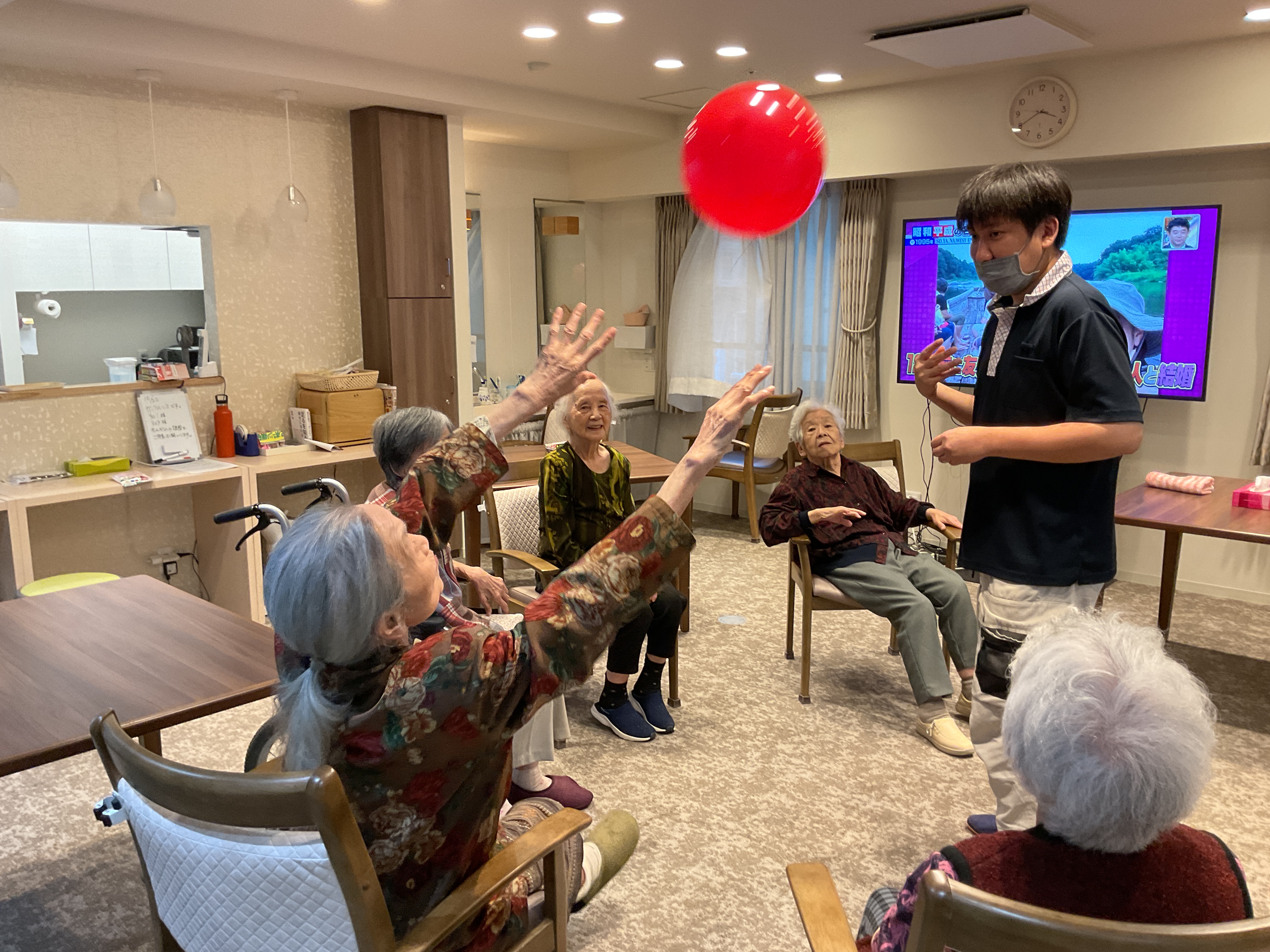 皆で協力！風船バレー🎈🎈