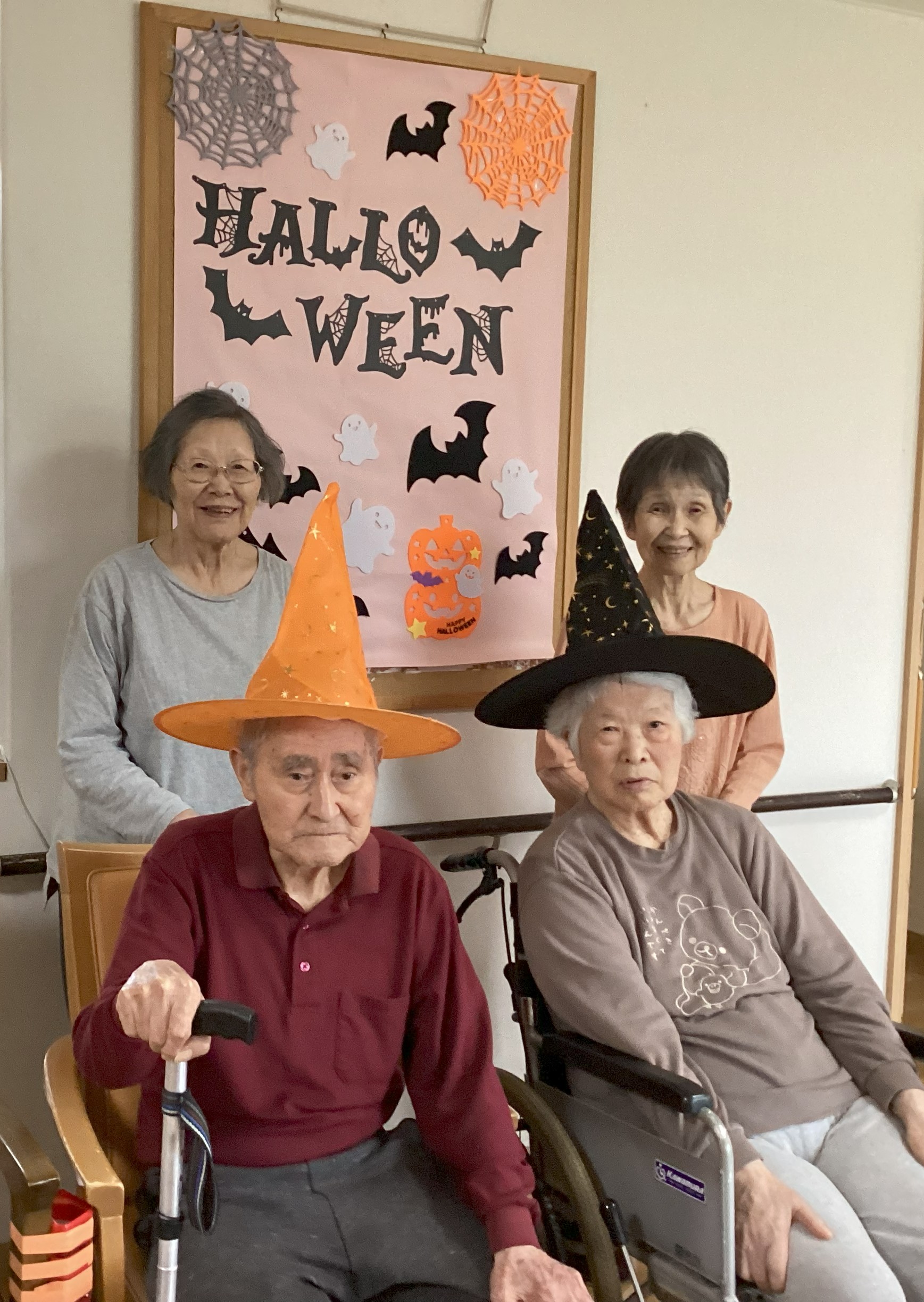 ハロウィンパーティを行いました。