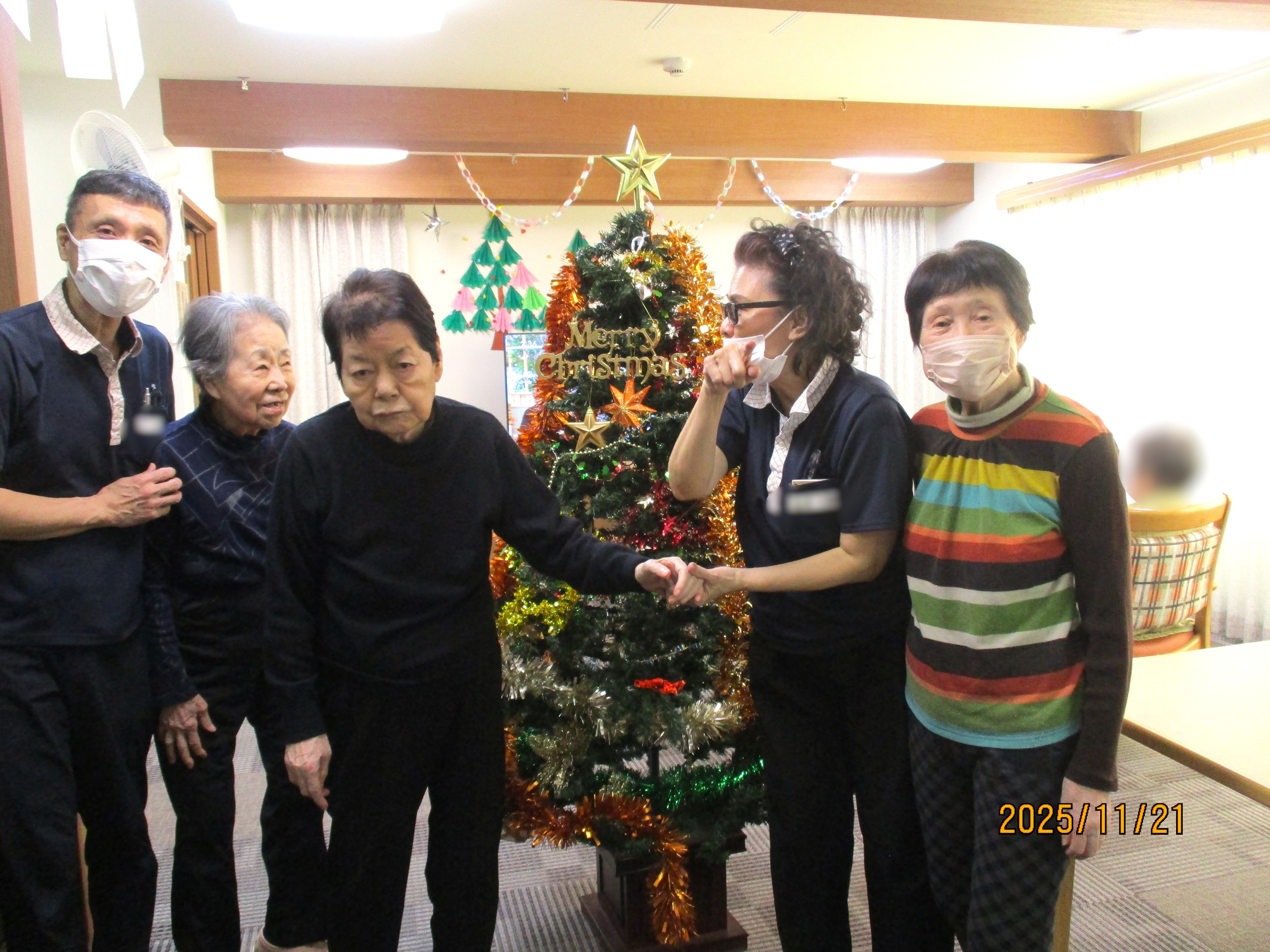 クリスマスの準備を行いました🎄ツリーに思いを込めて