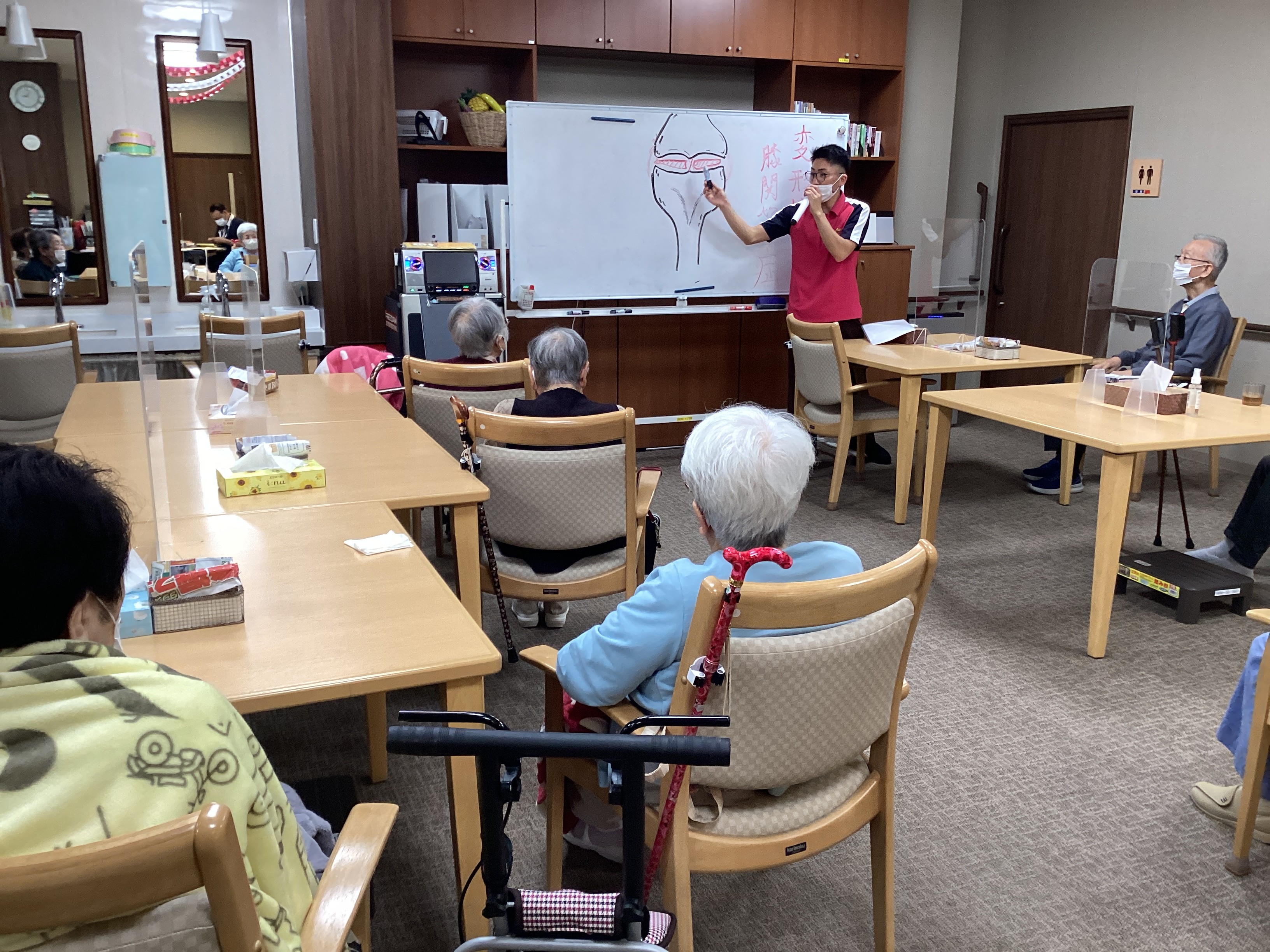 機能訓練指導員さんのラスト体操🤸