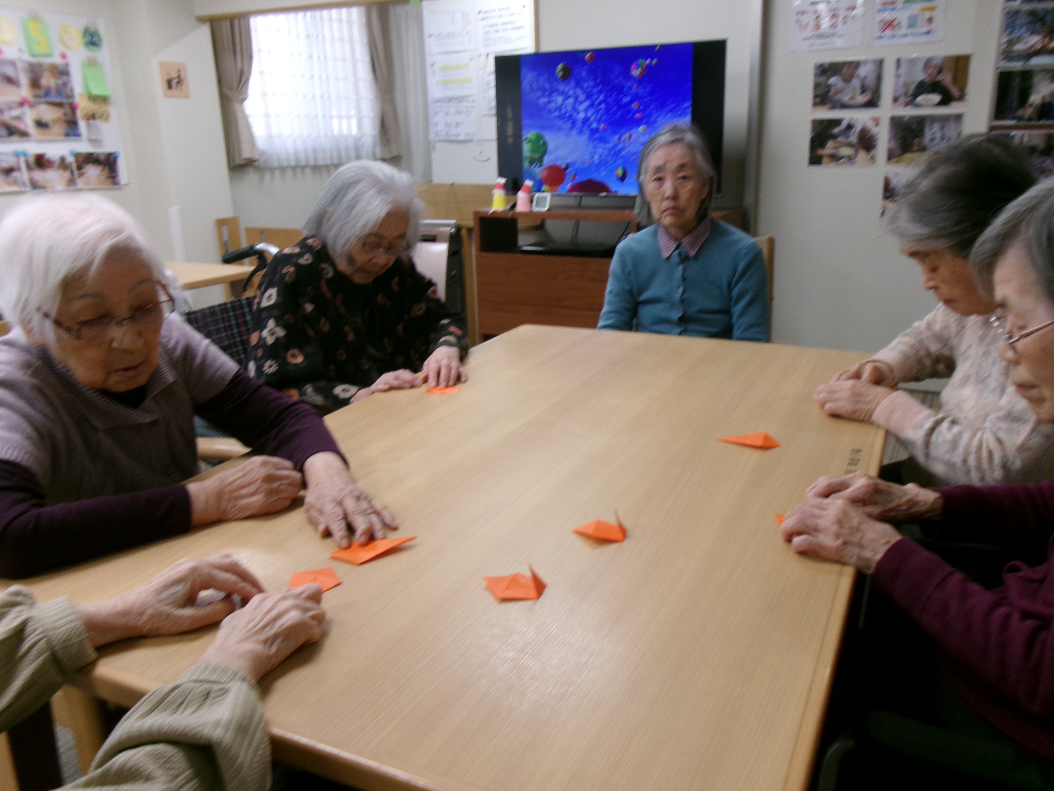 皆で作品づくり！