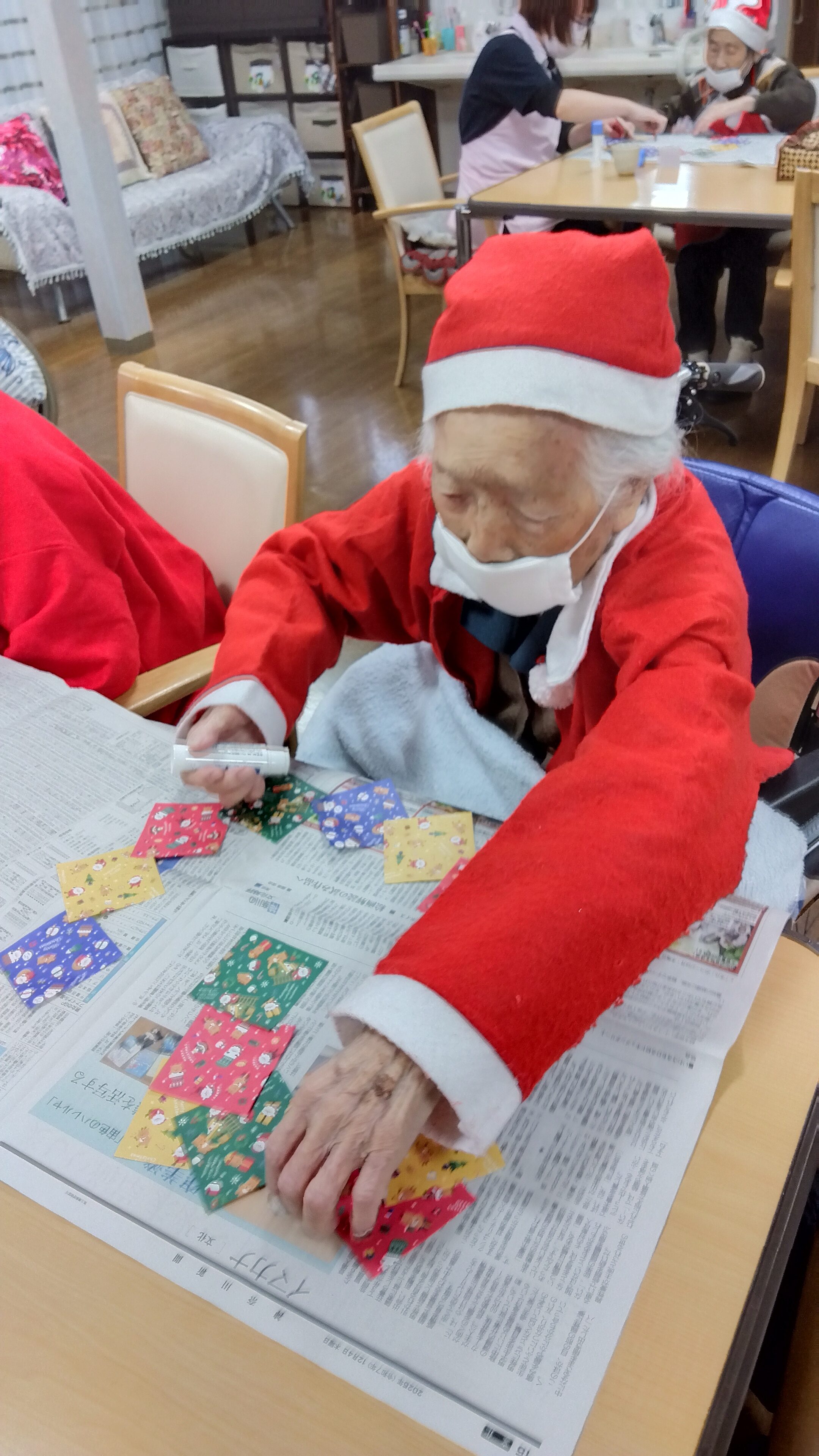 白寿庵真鶴にてサンタさんが創作作り！