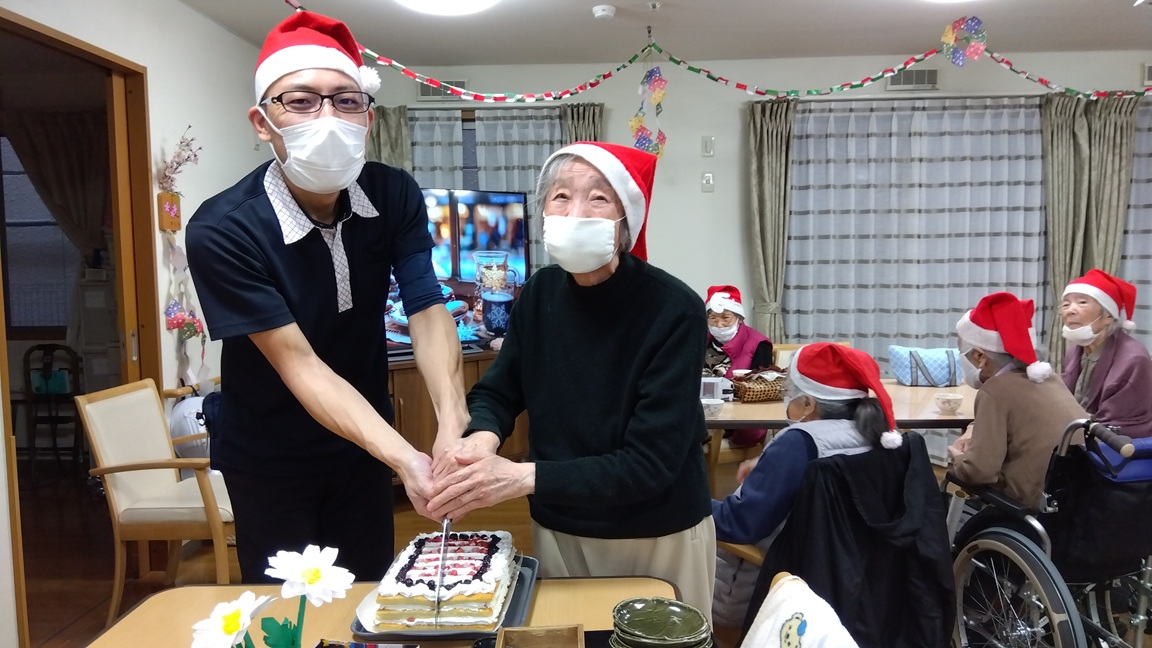 絶対にクリスマス会です！（ケーキカットｗ）