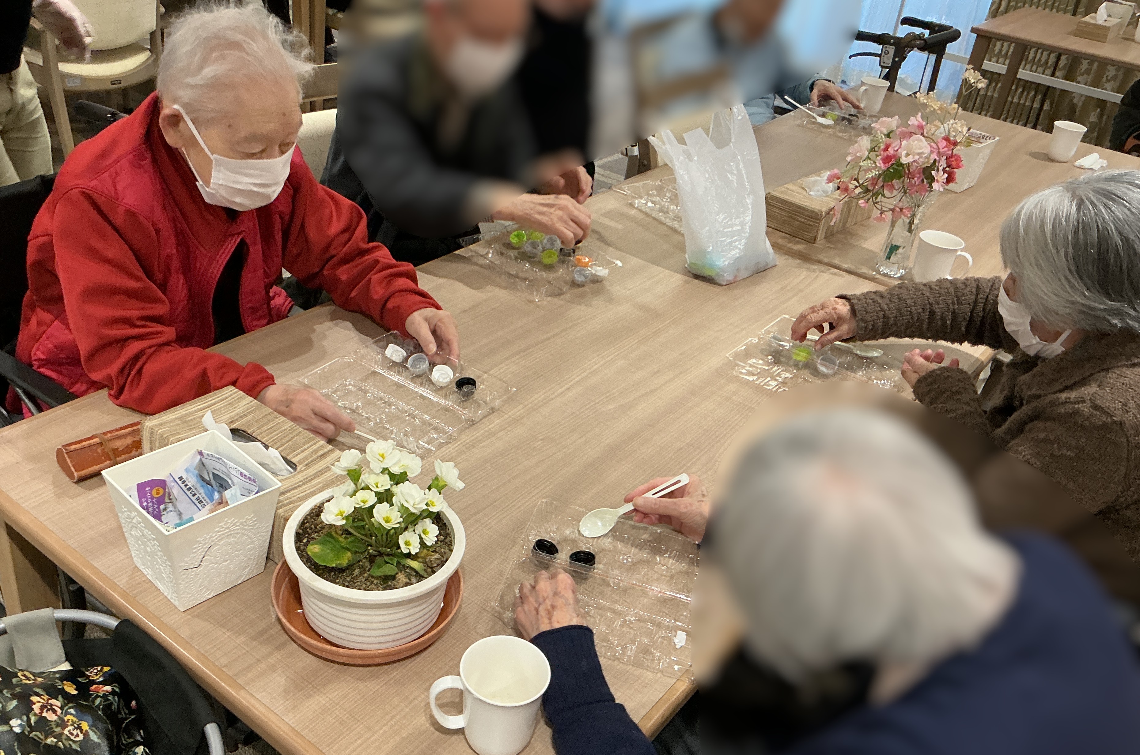 キャップ入れゲームを行いました！