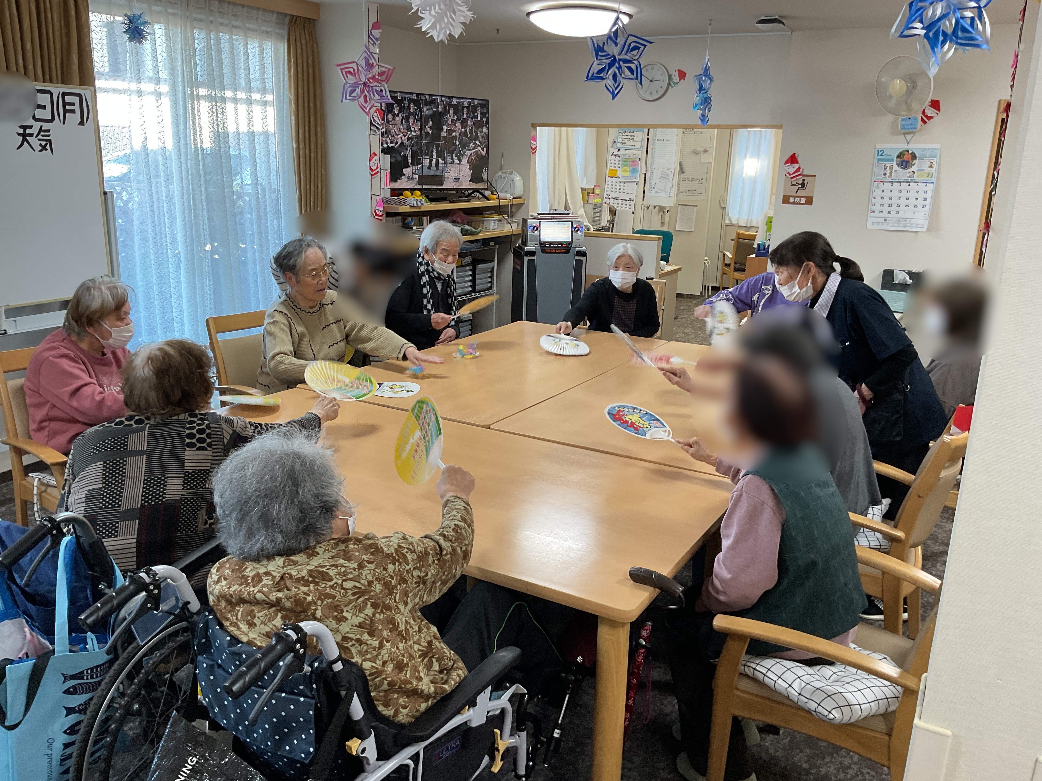 ミモザ新座の日常２月　～パタパタ遊び～