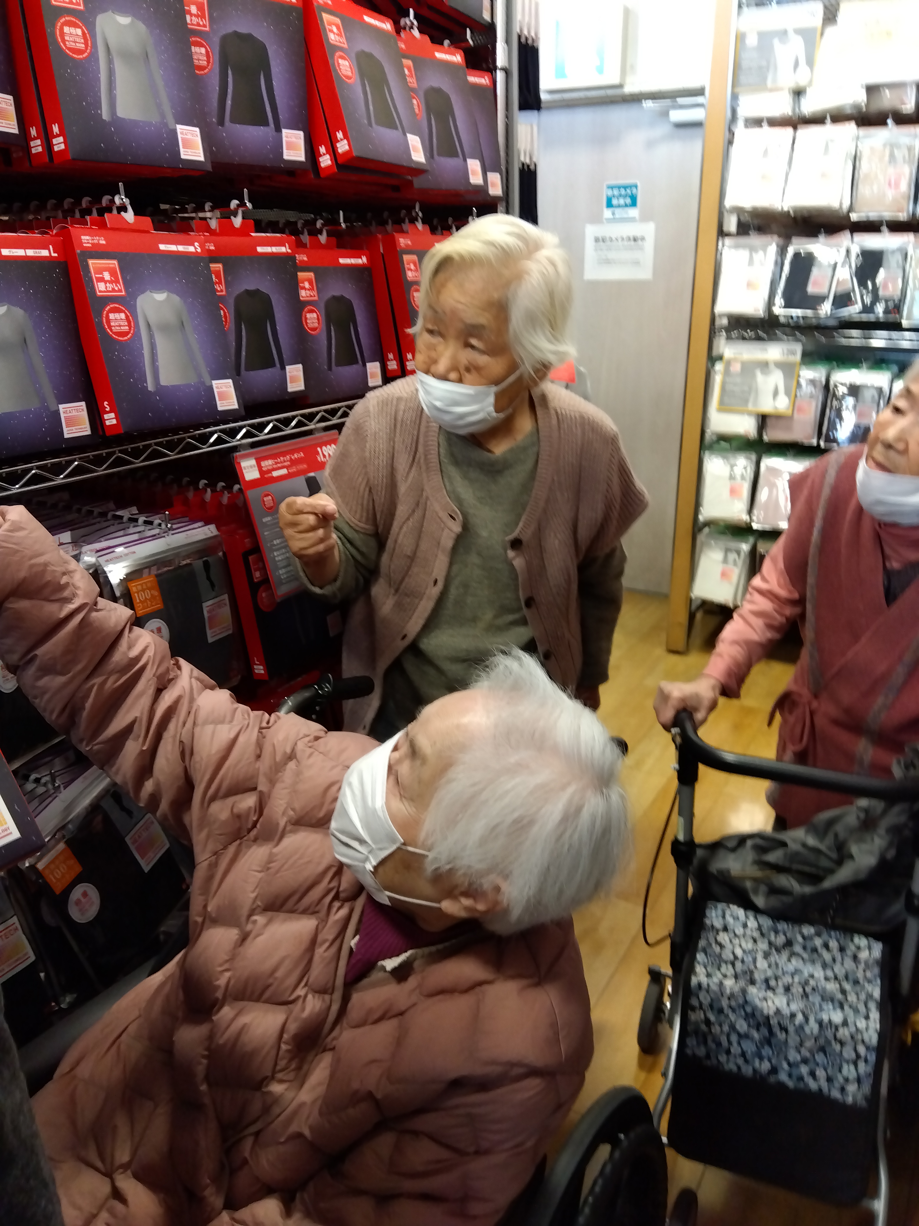 【葛飾奥戸】洋服を買いに行きました（１２月）