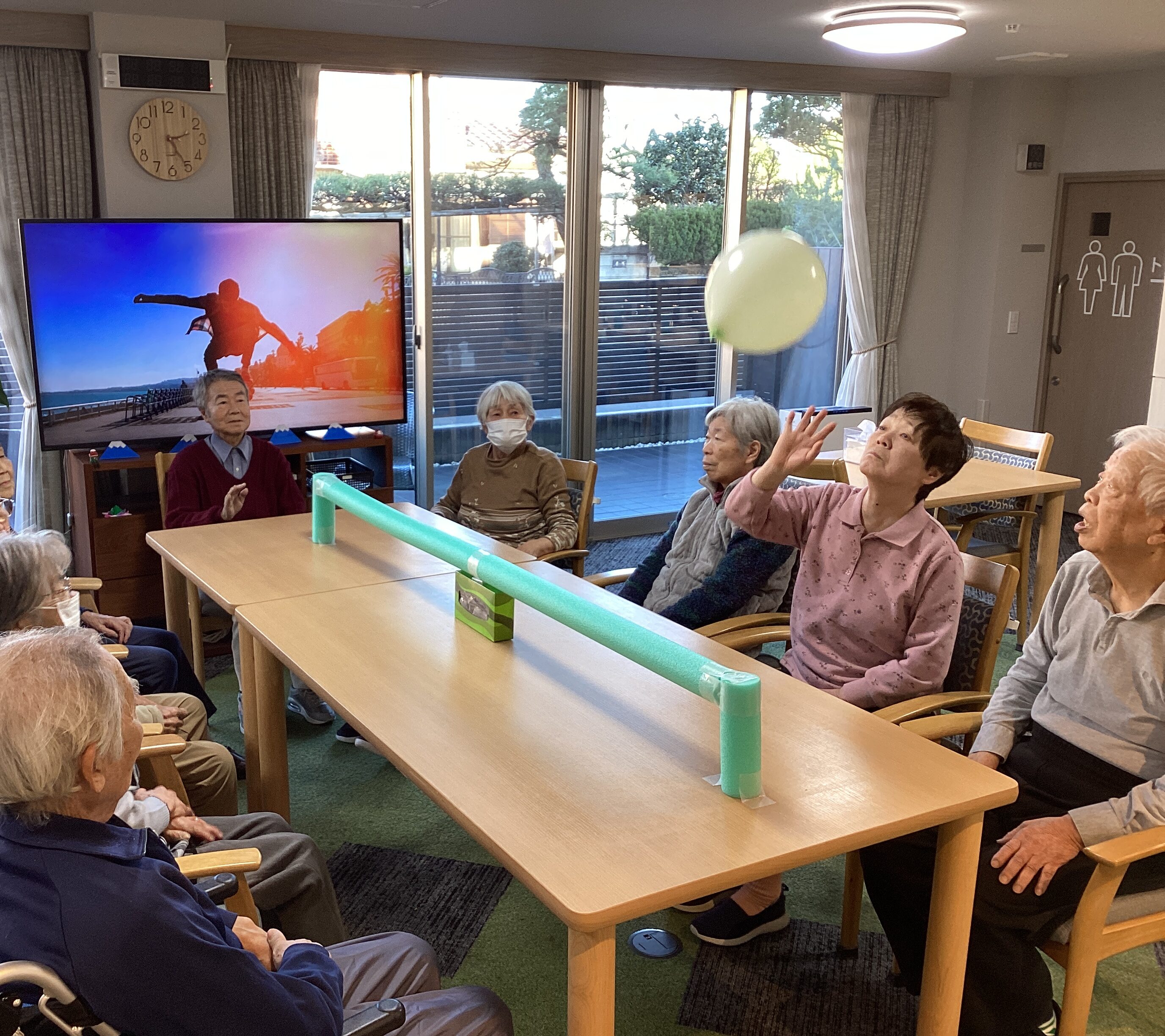 風船バレーボール