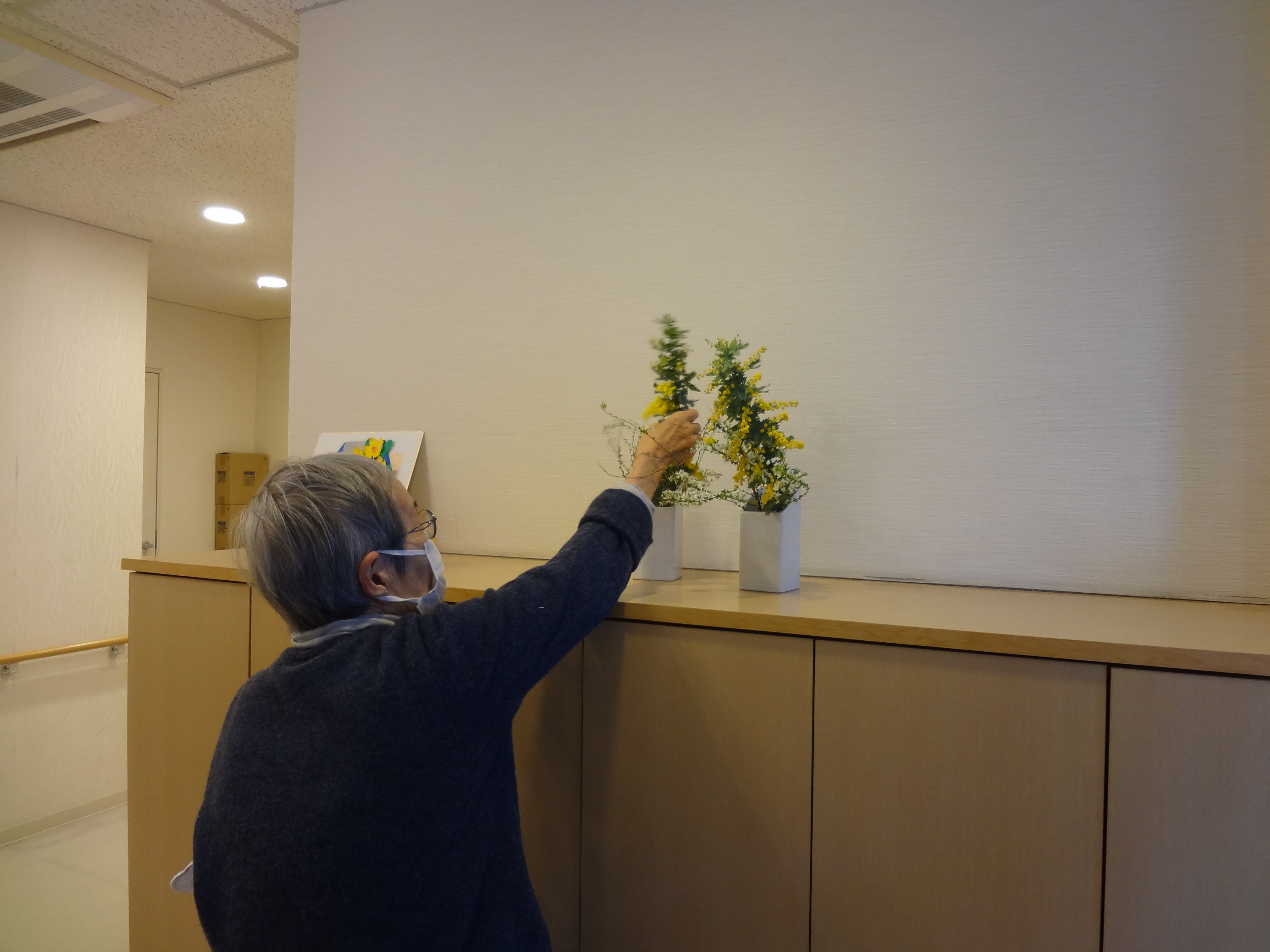 ミモザにミモザを飾る