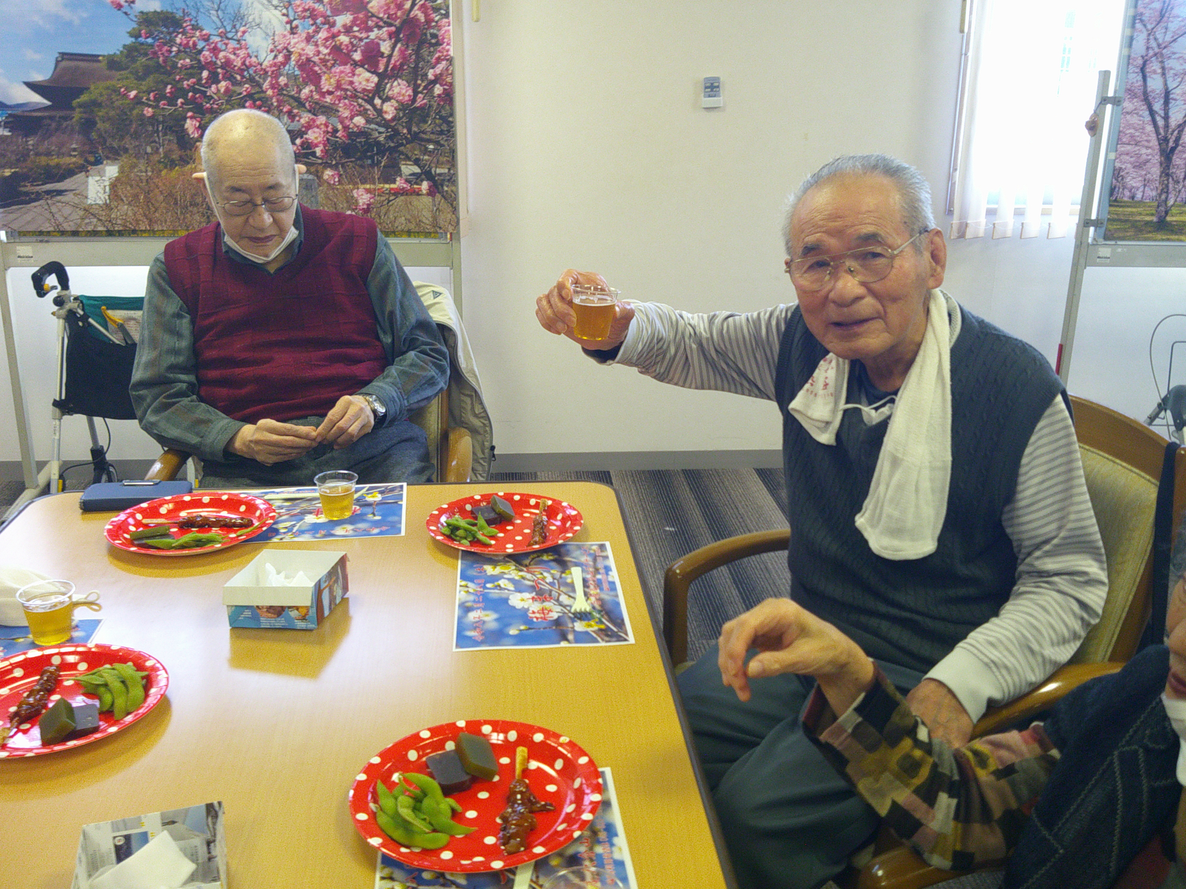 今日は、梅まつりでお花見宴会だぁ～！