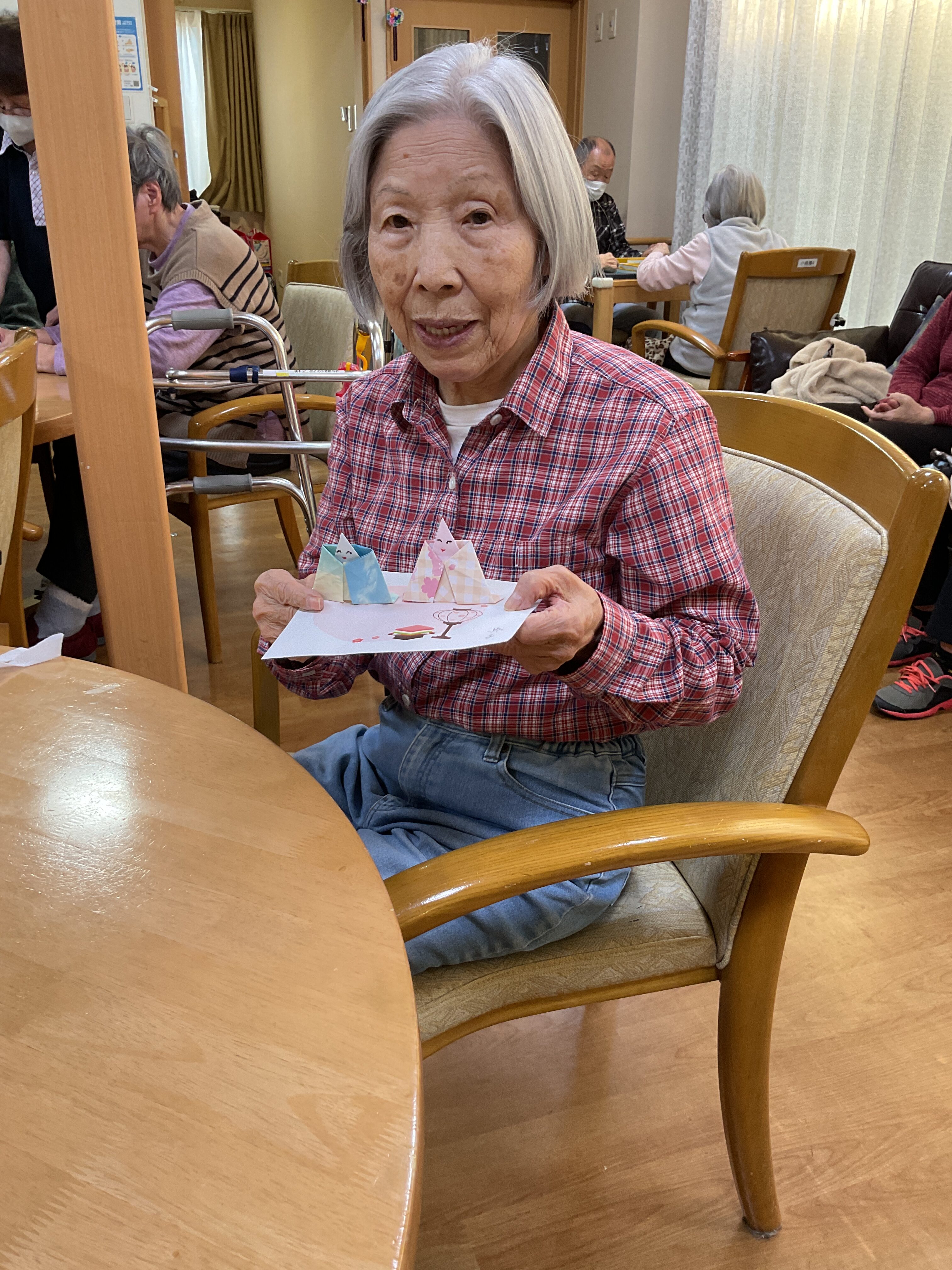 折り紙で雛人形折りました！