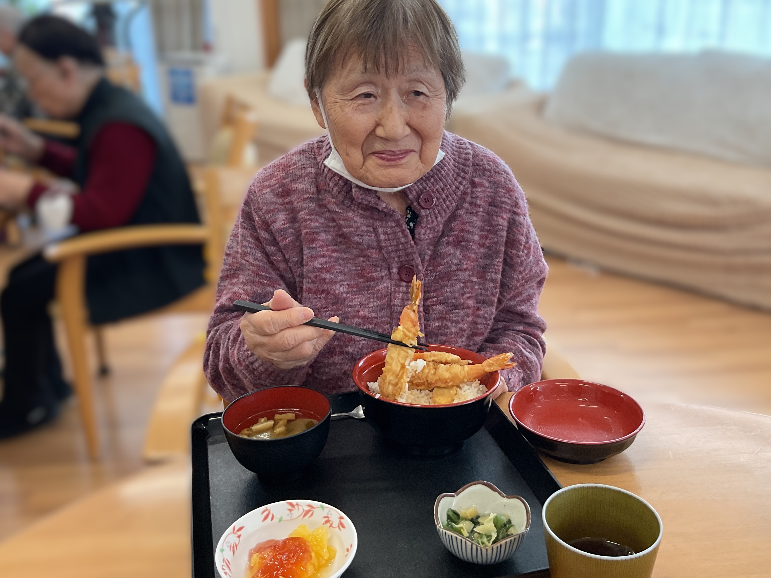 大きな海老入り天丼🦐