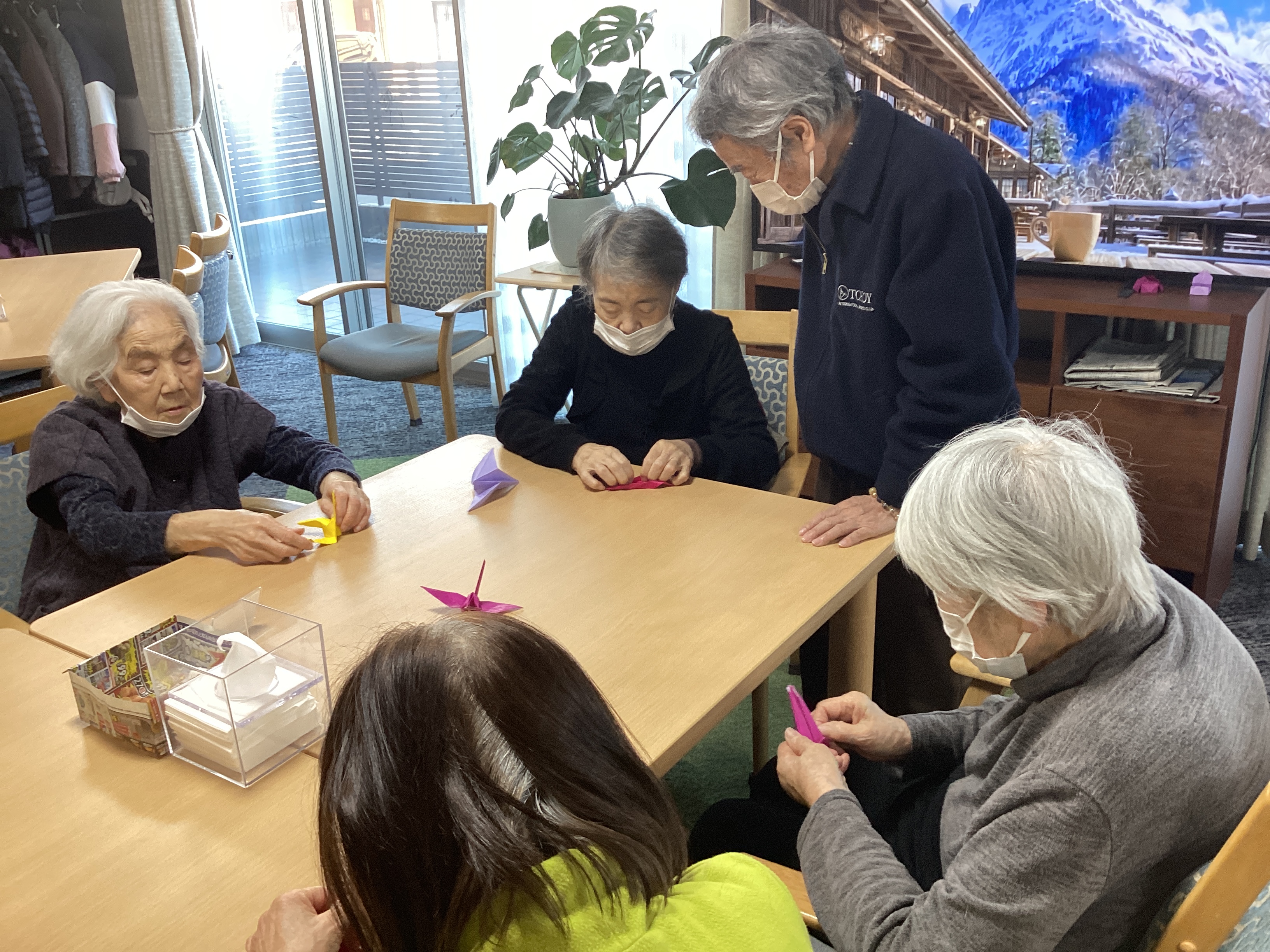 鶴を折ってみよう！