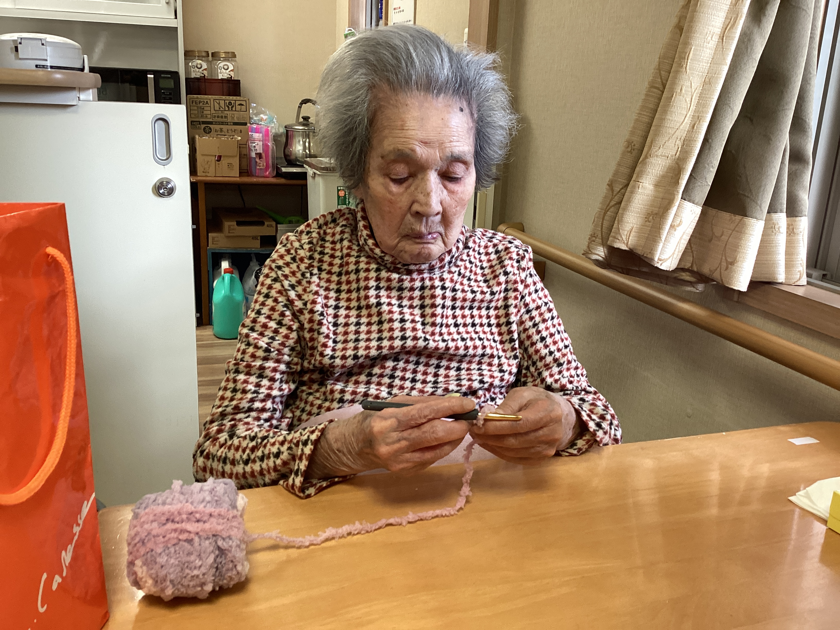 あみもの先生