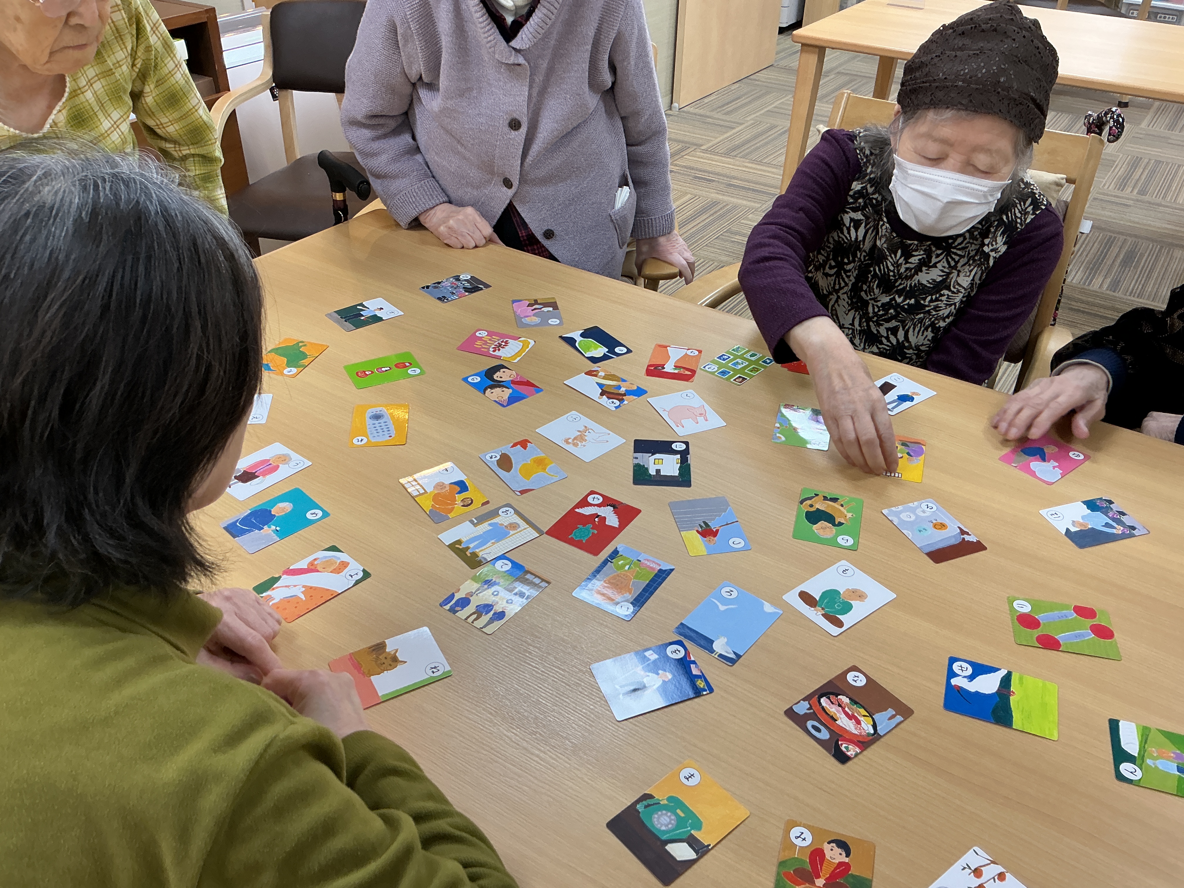 みんなでカルタ(^▽^)/