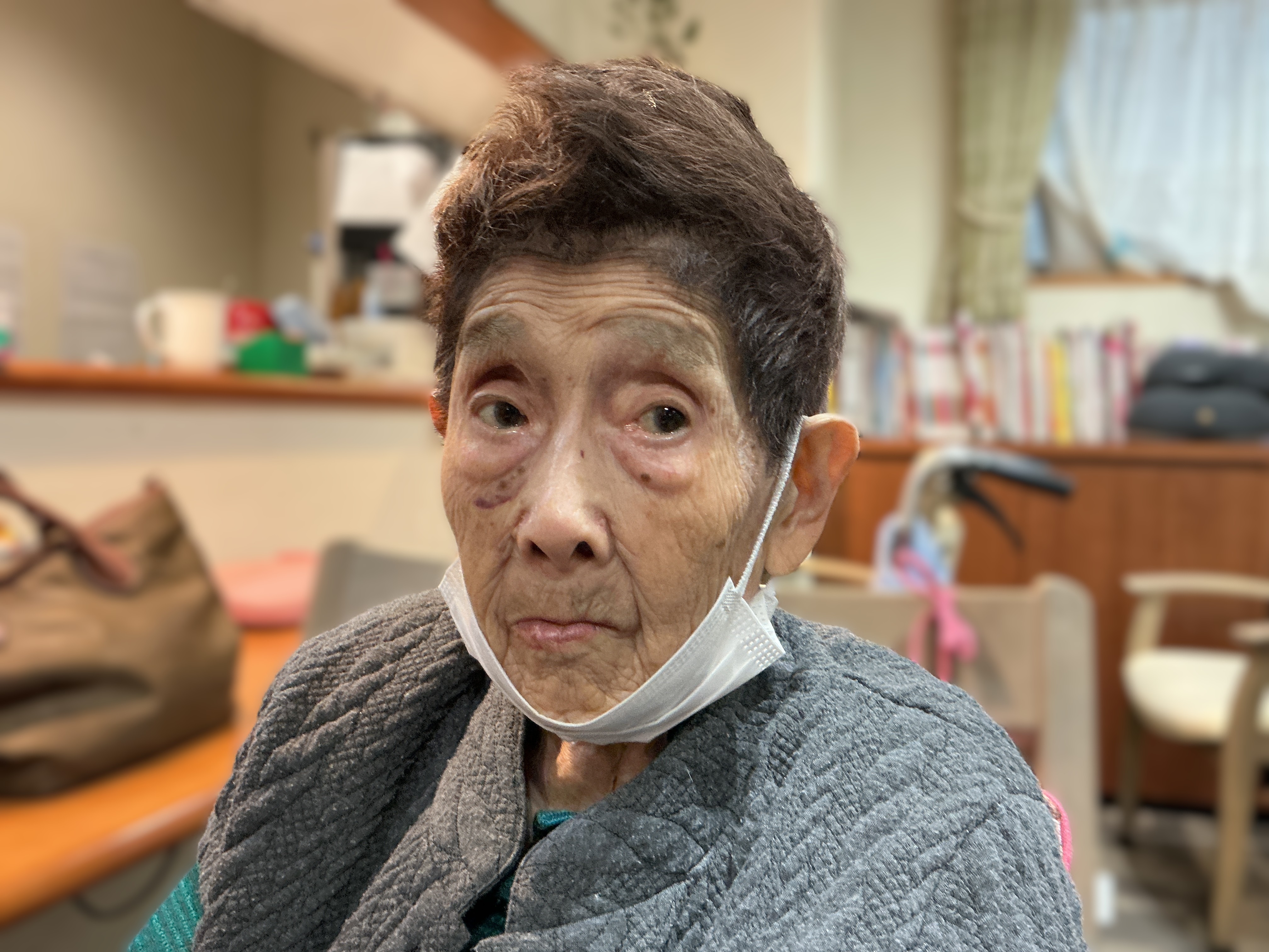 髪を染めて若々しく♪