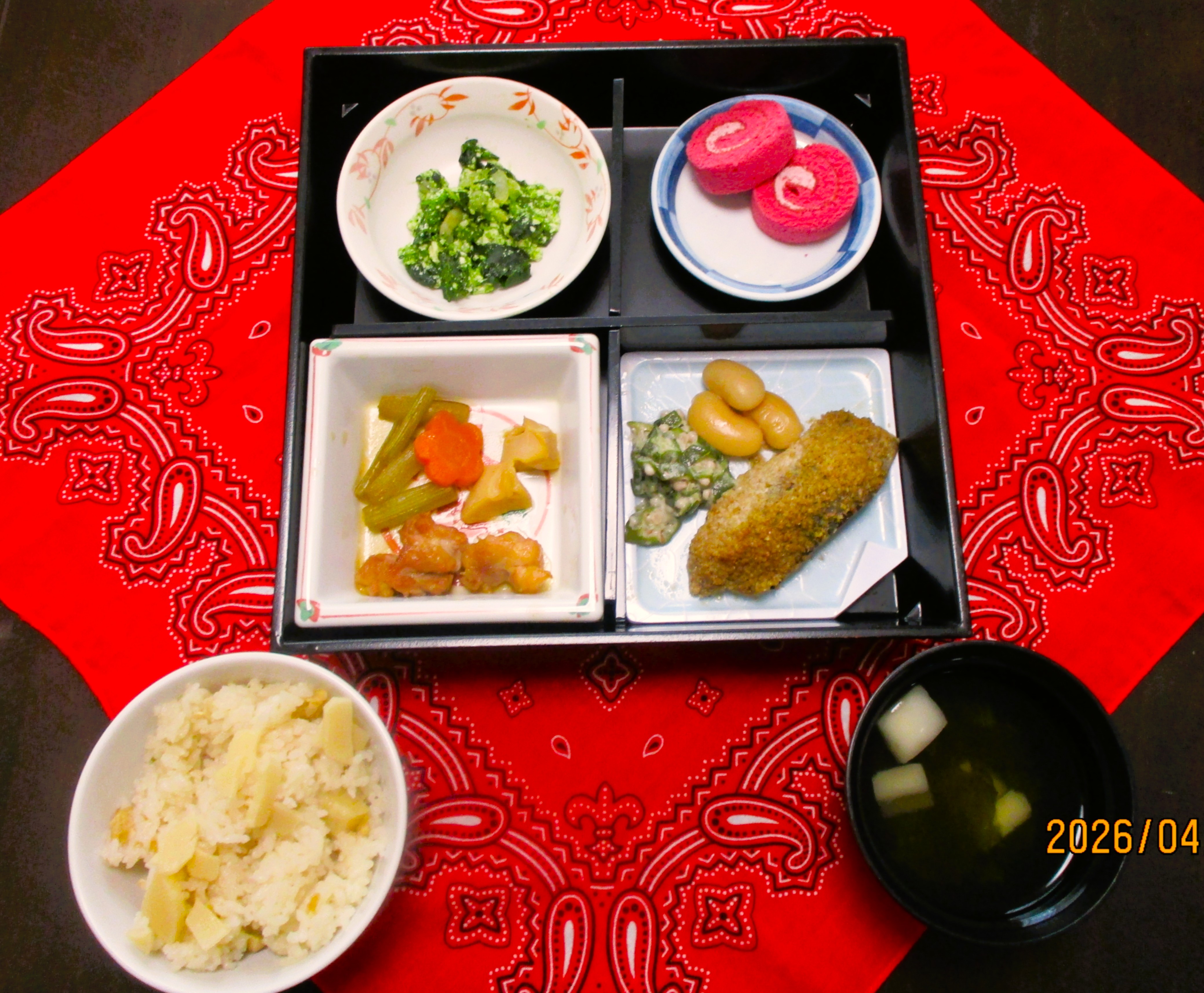 春の香りのお楽しみ弁当