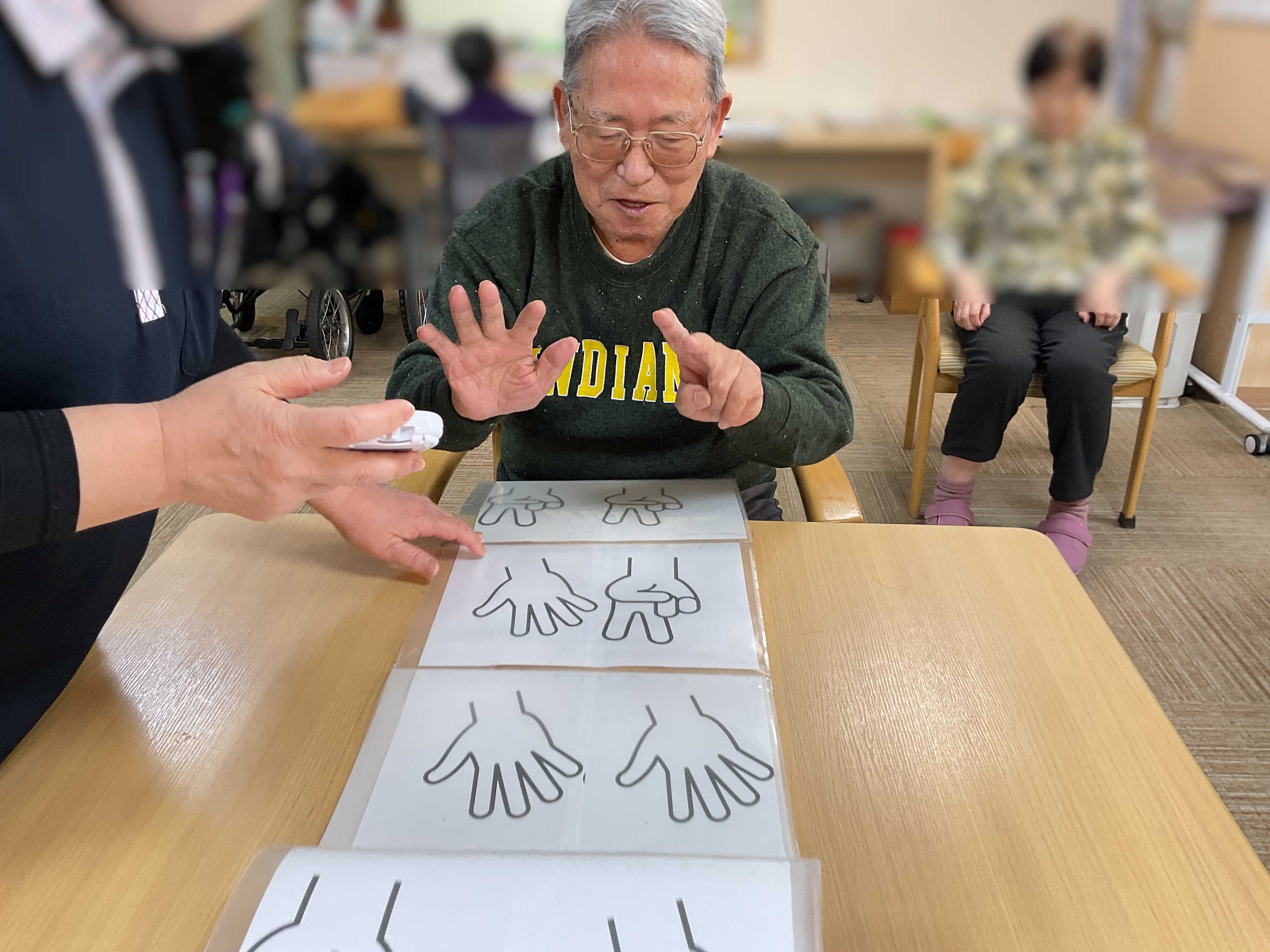 ～手と絵を合わせて幸せ😊～