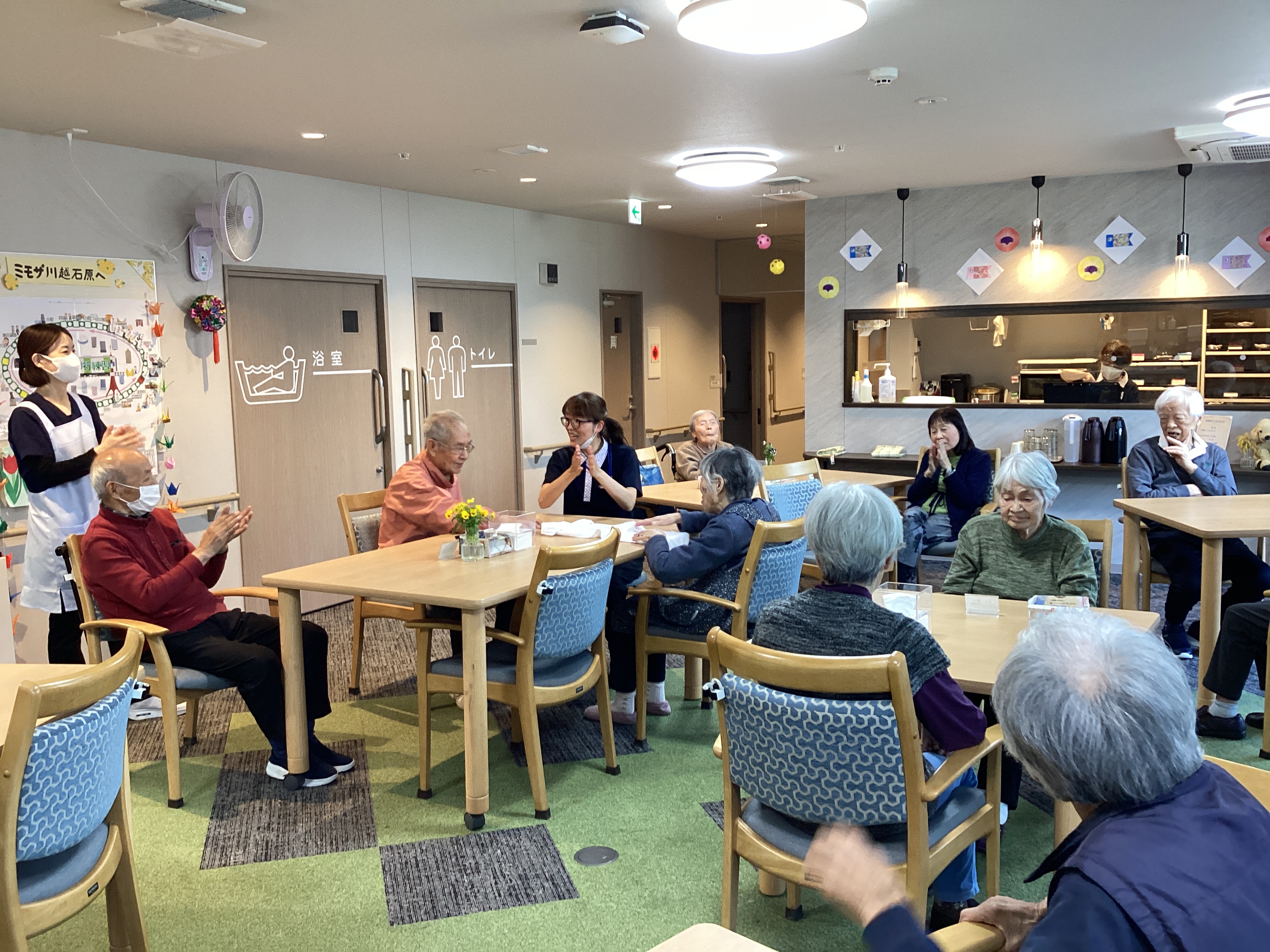 タオル取りゲームが流行中です♪