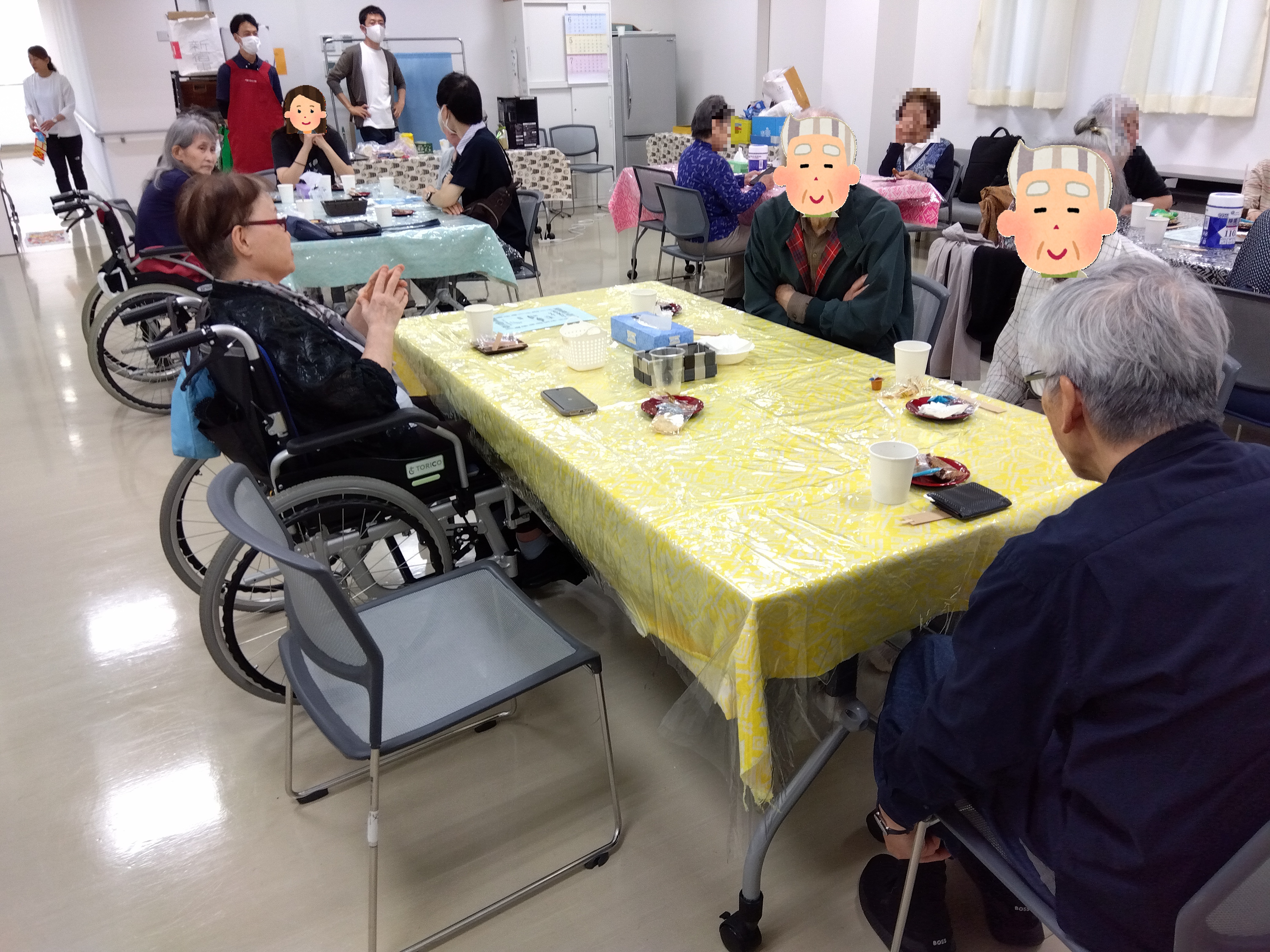 5月21日コミュニティカフェにてご家族の方と懇親会