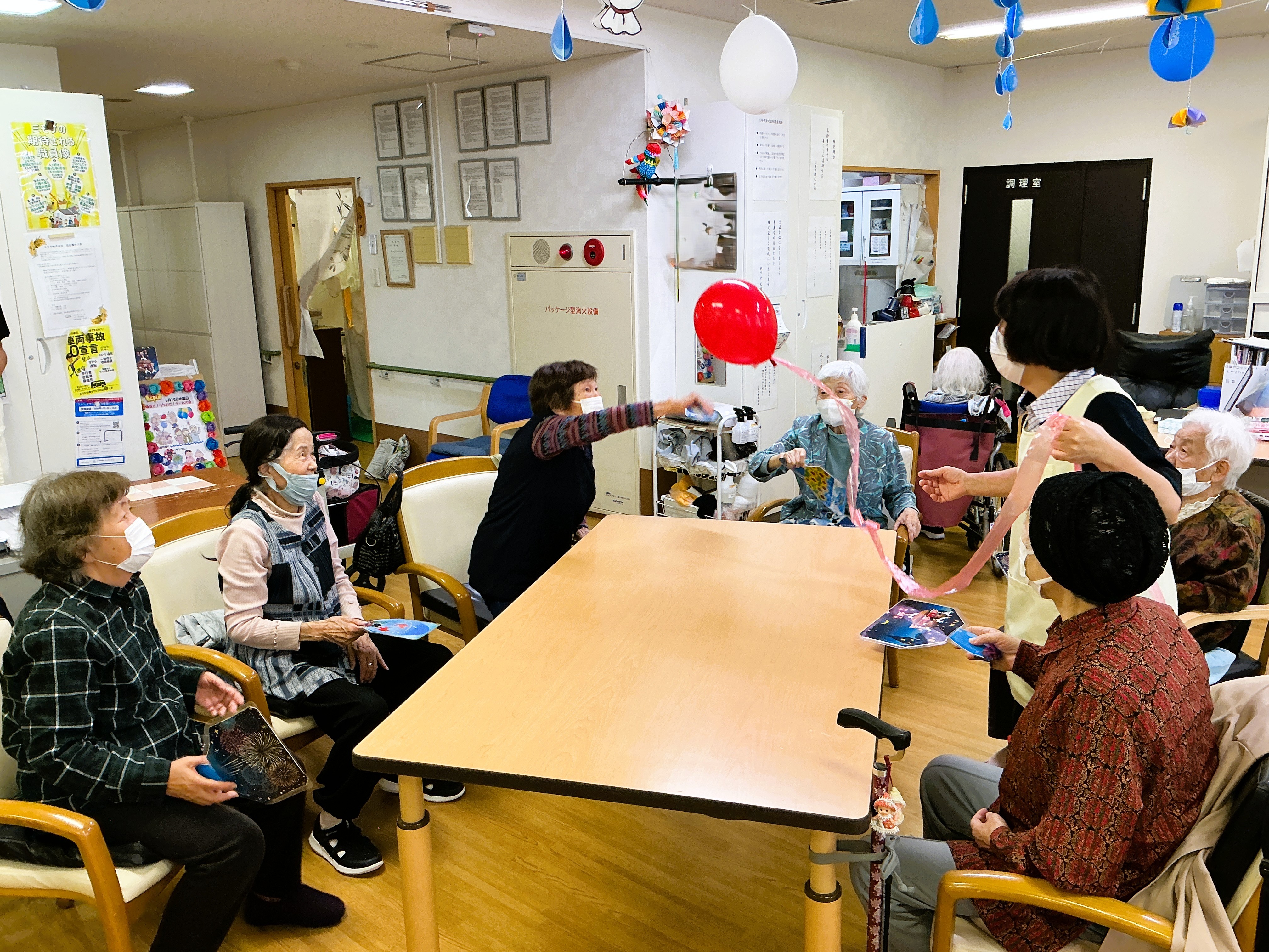 イベント　うちわ作りと風船バレー🎈