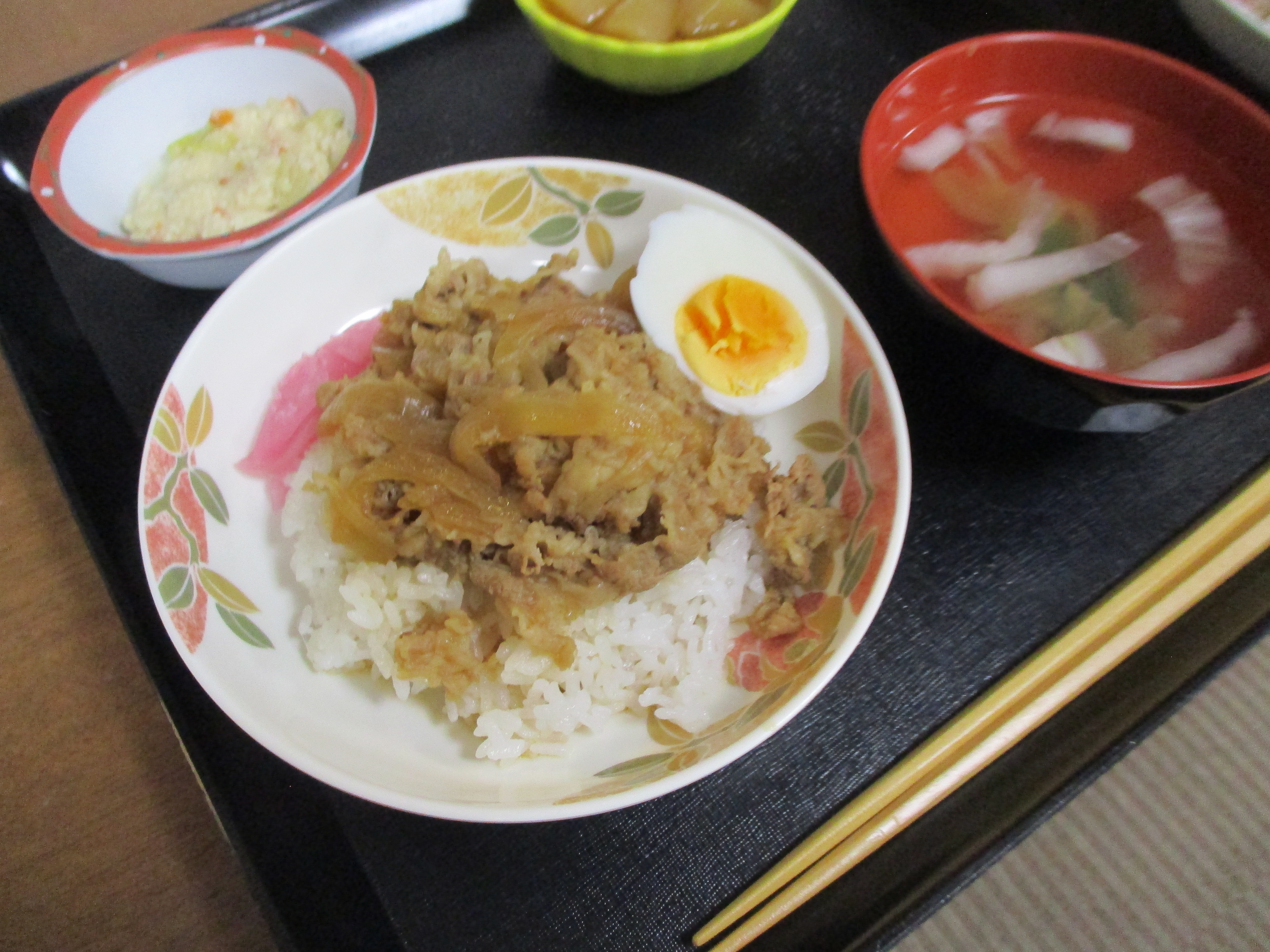 6/7　日曜日、お昼は牛丼！